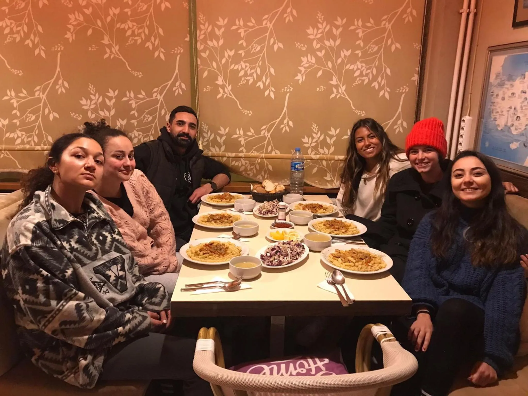 Restaurant/places to eat in Second Home Suites