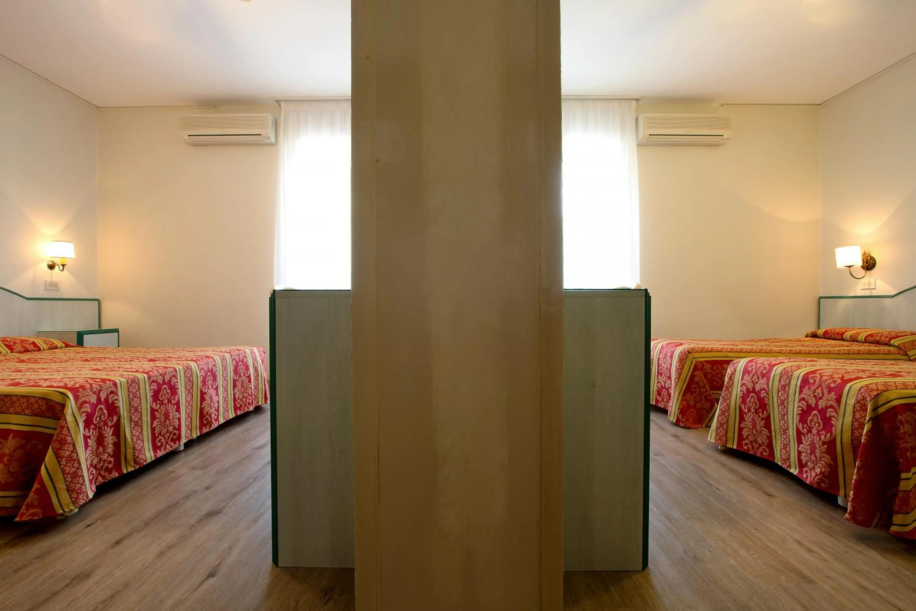 Photo of the whole room in Hotel San Marco