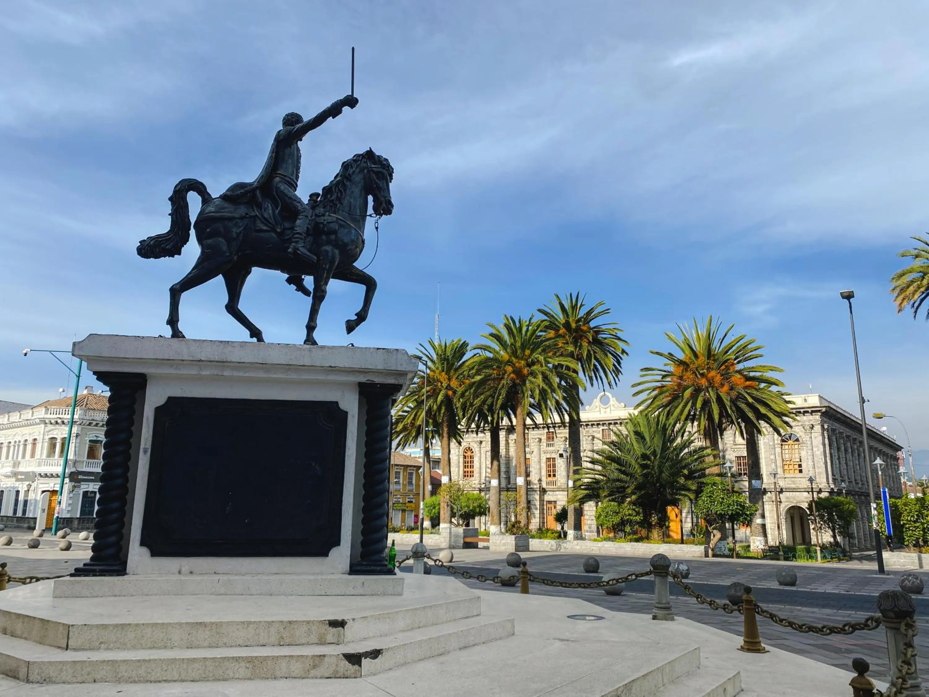 Day in Villa de Tacvnga Hotel