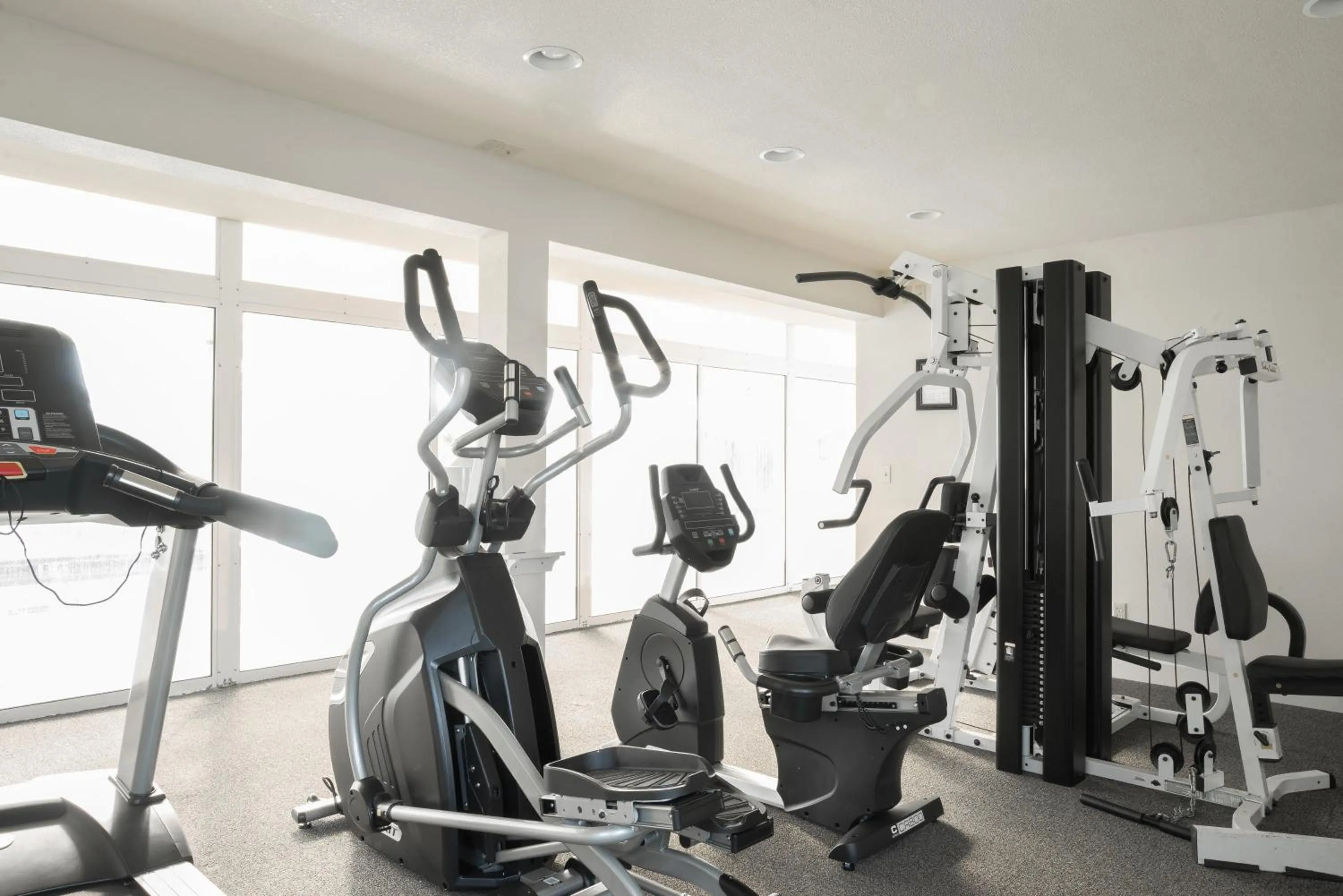 Fitness centre/facilities in Lighthouse Oceanfront Resort