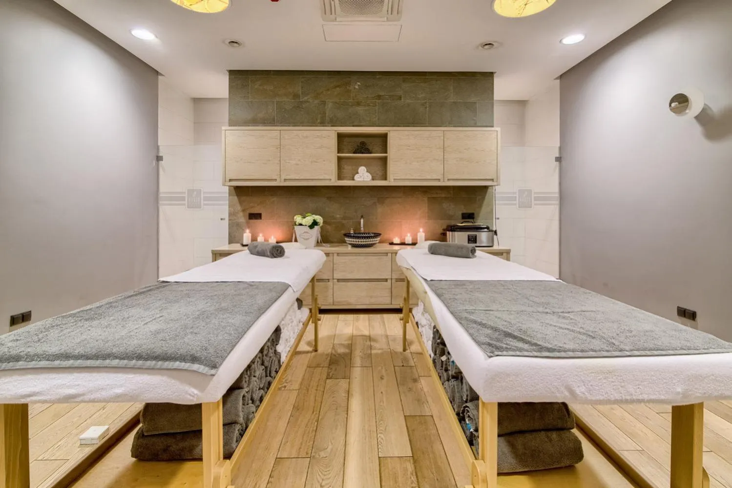 Spa and wellness centre/facilities, Bed in Hanza Pałac Wellness & SPA