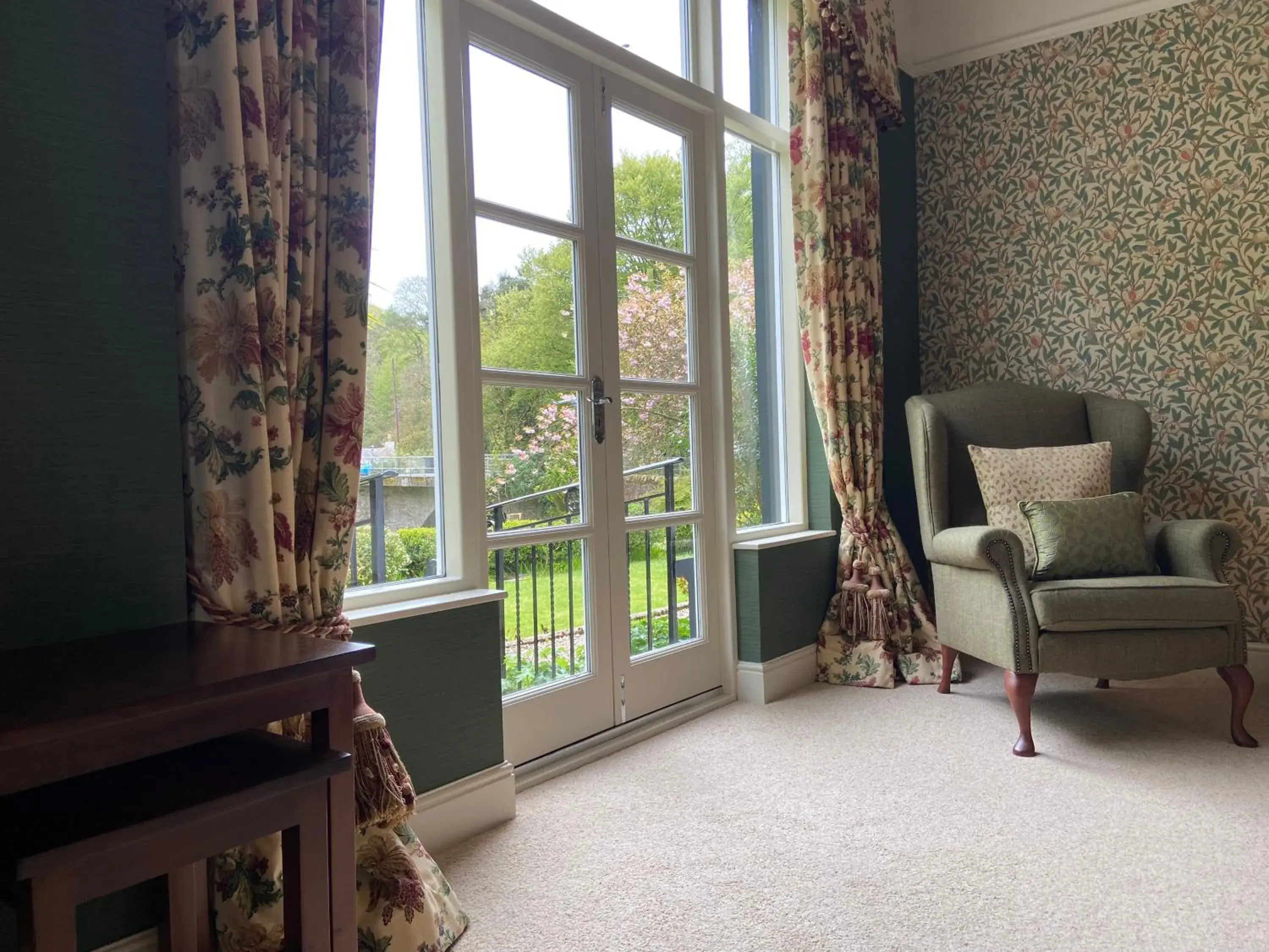 Deluxe King Suite in The Lagg Deluxe King Suite in The Lagg