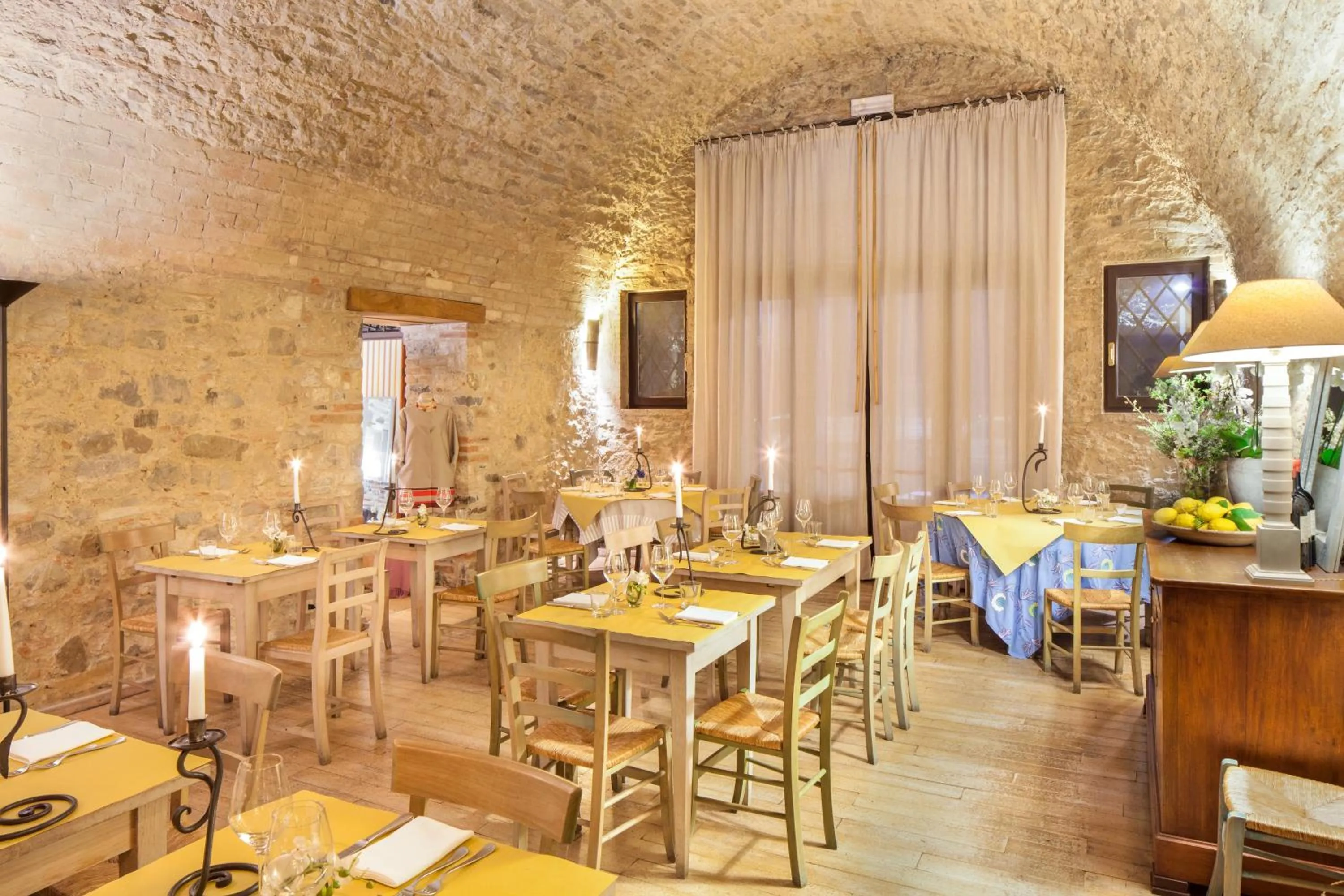 Restaurant/places to eat in Sette Querce