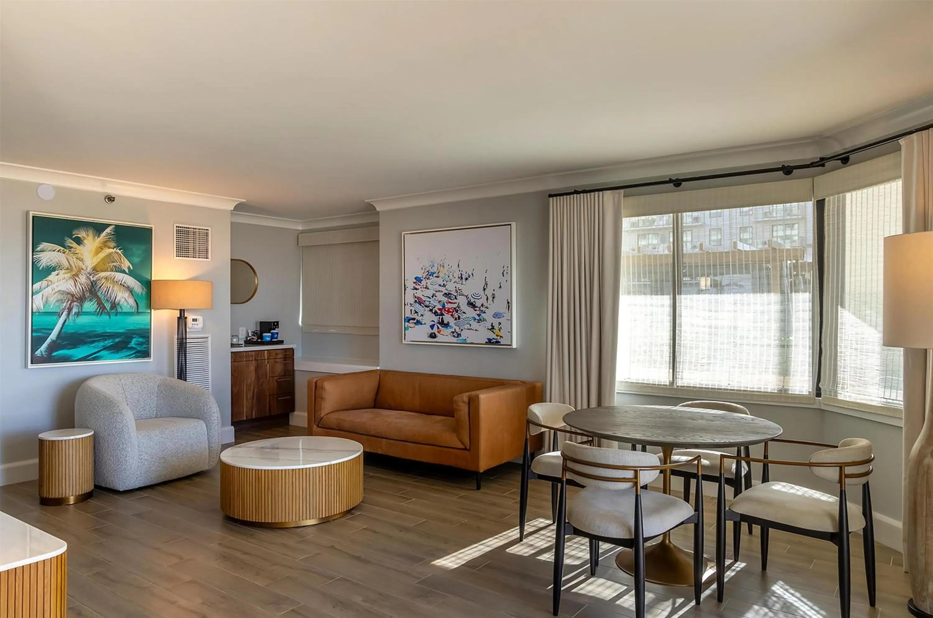 Living room in The Waterfront Beach Resort, A Hilton Hotel