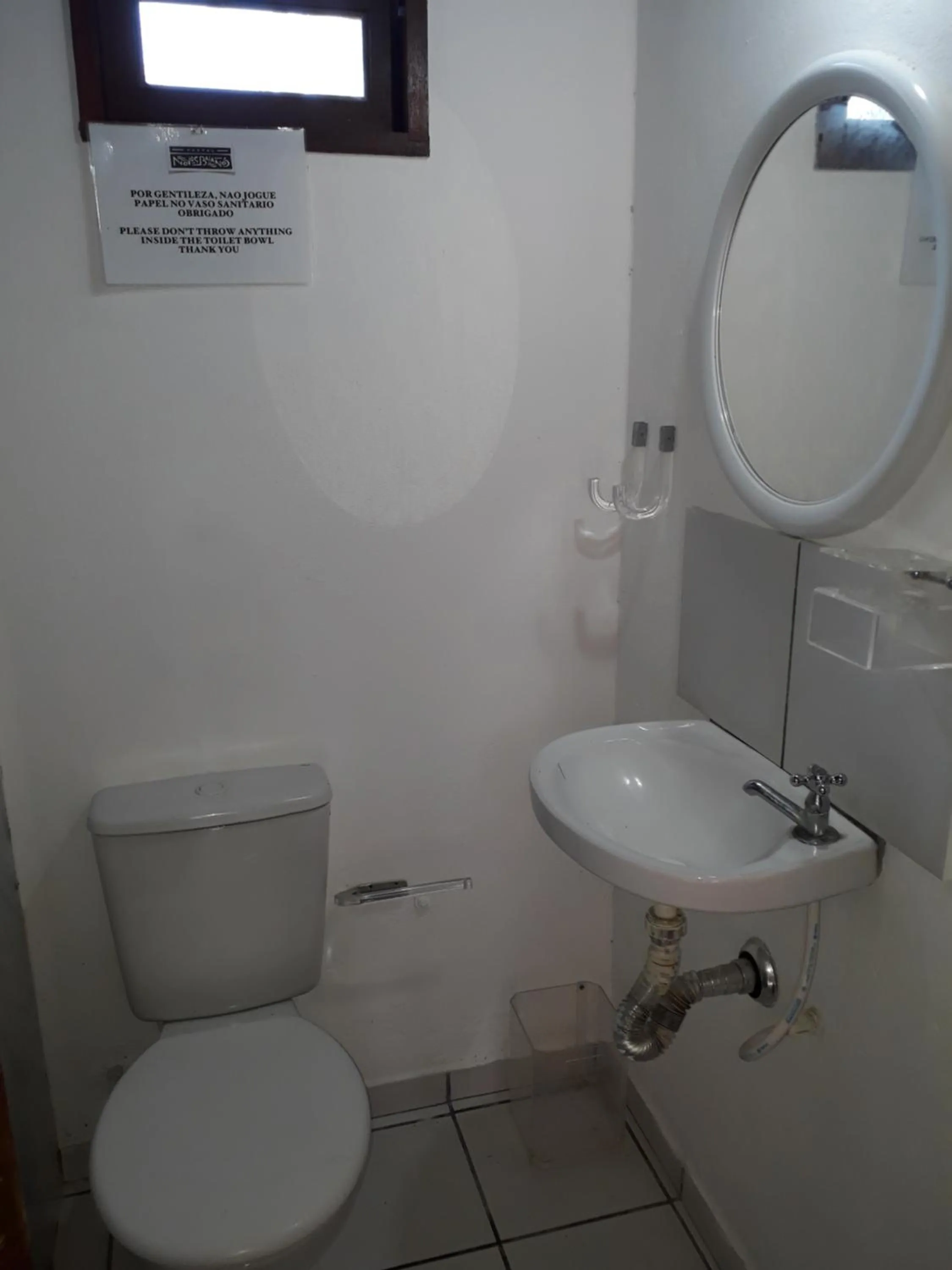 Bathroom in Novos Baianos Hostel e Pousada