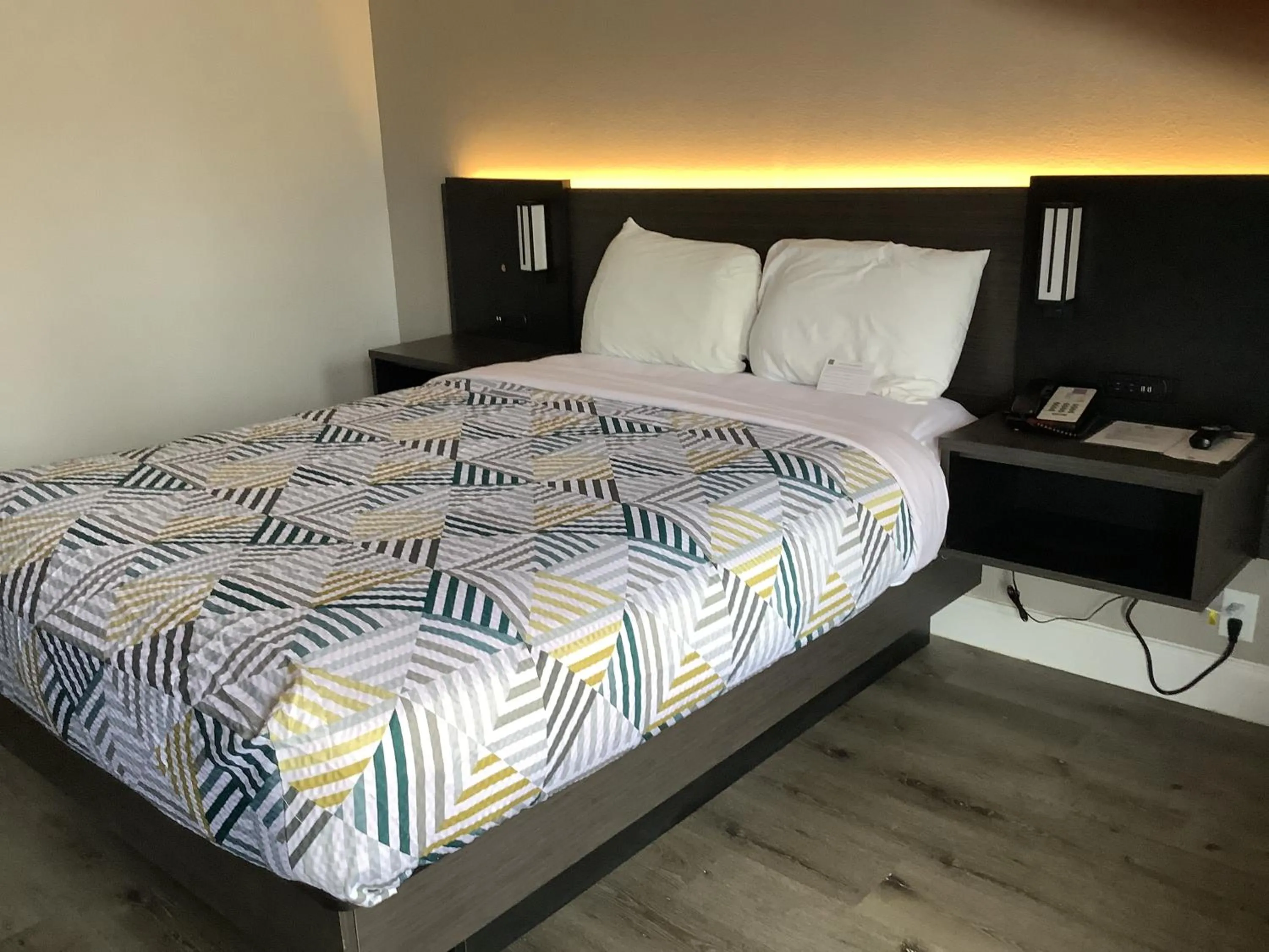 Bedroom, Bed in Motel 6-Memphis, TN - East