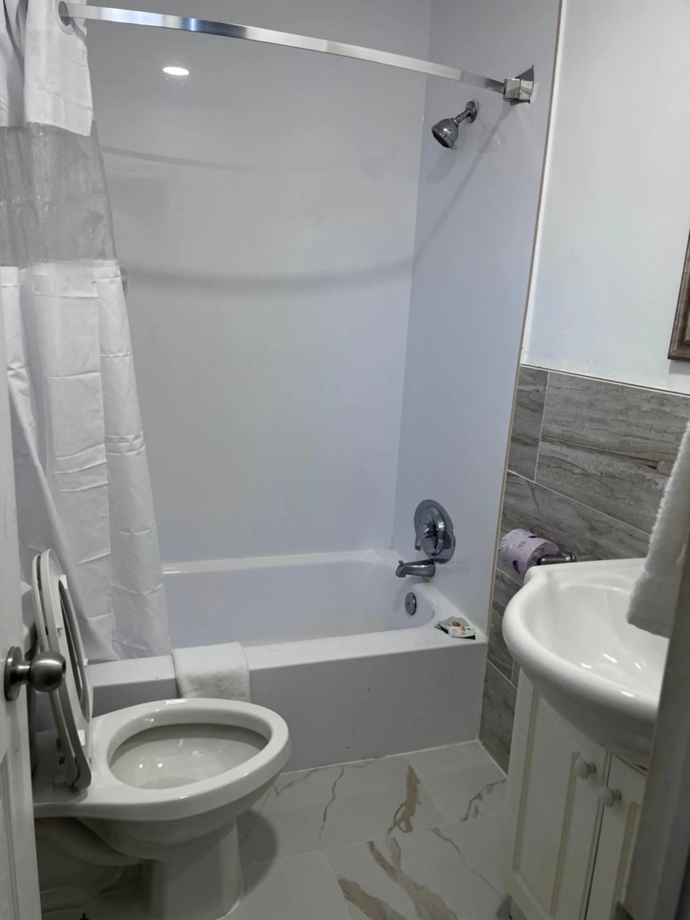 Knights Inn - Park Villa Motel, Midland