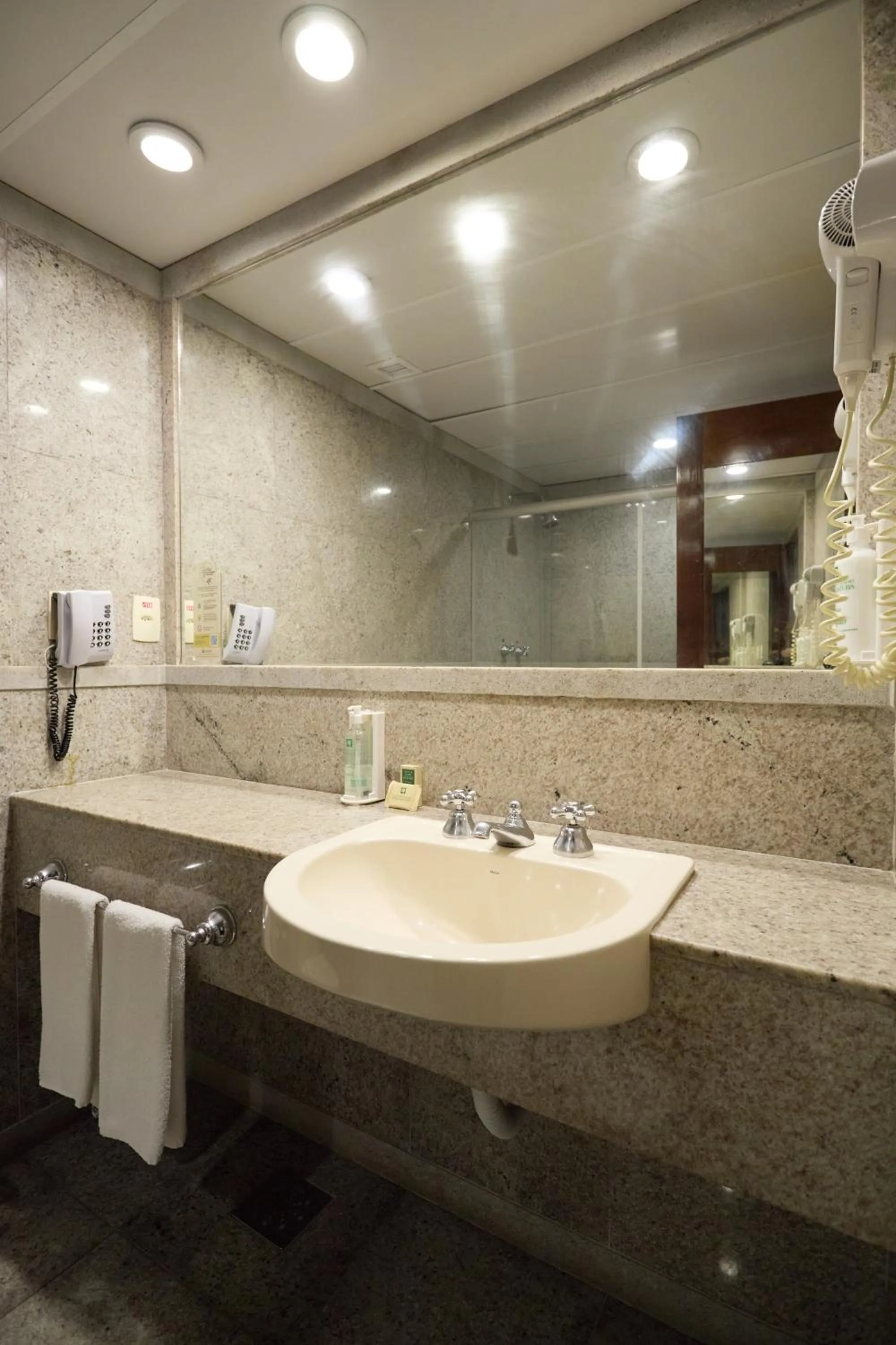 Bathroom in Transamerica Comandatuba - All Inclusive Resort