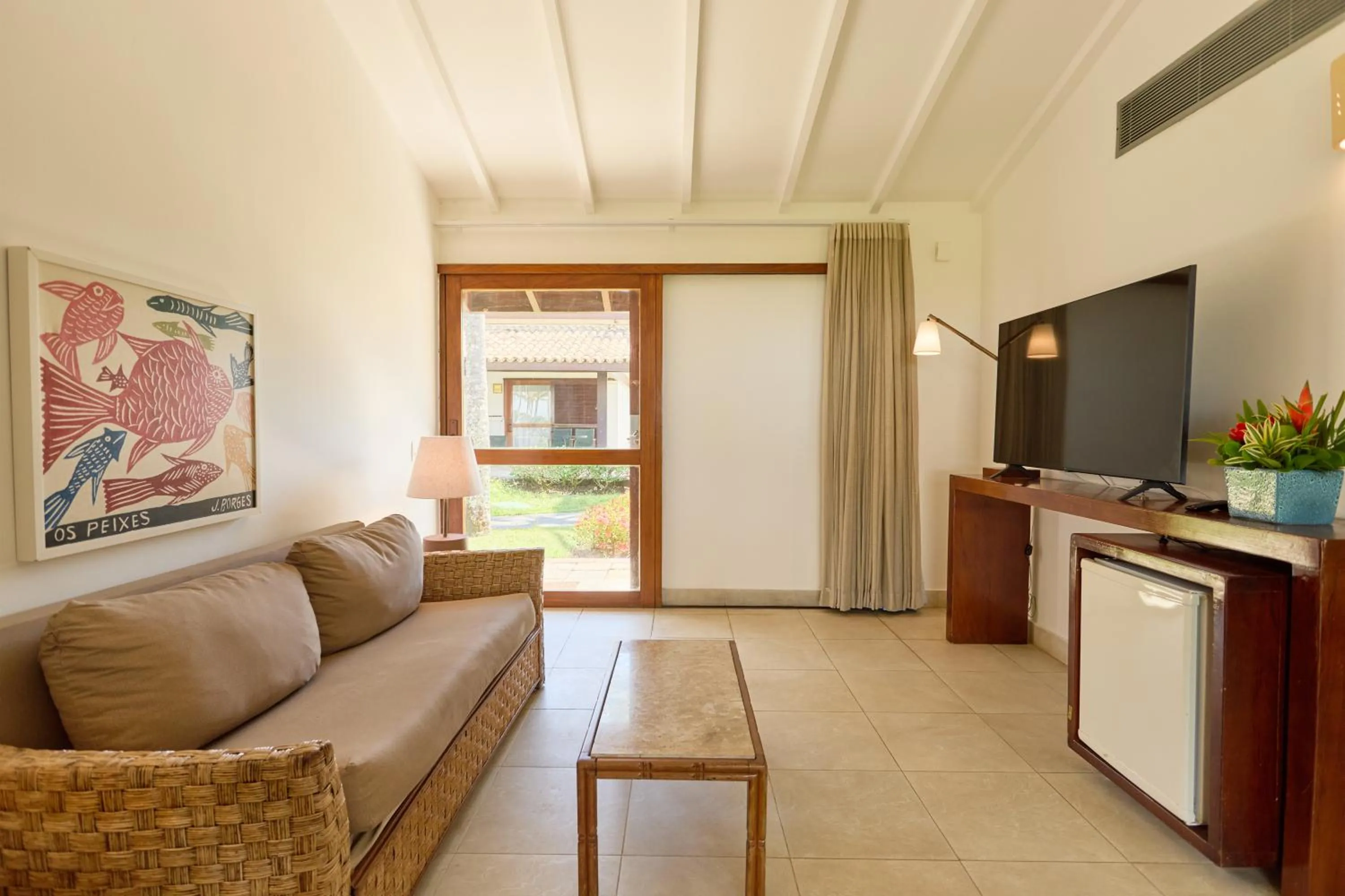 Communal lounge/ TV room in Transamerica Comandatuba - All Inclusive Resort