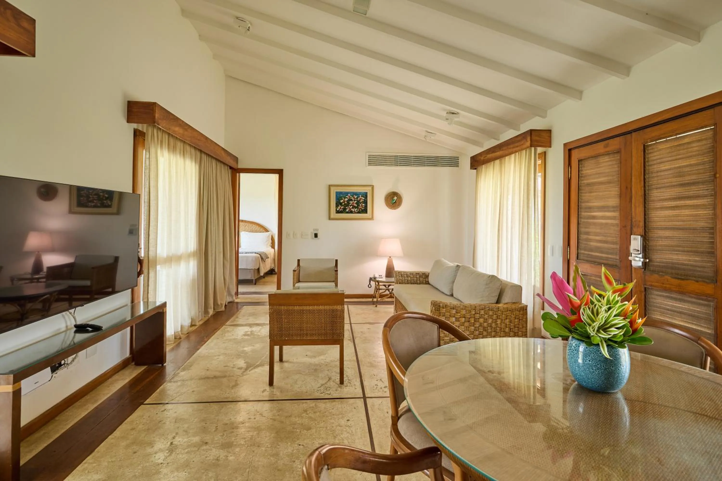 Communal lounge/ TV room in Transamerica Comandatuba - All Inclusive Resort