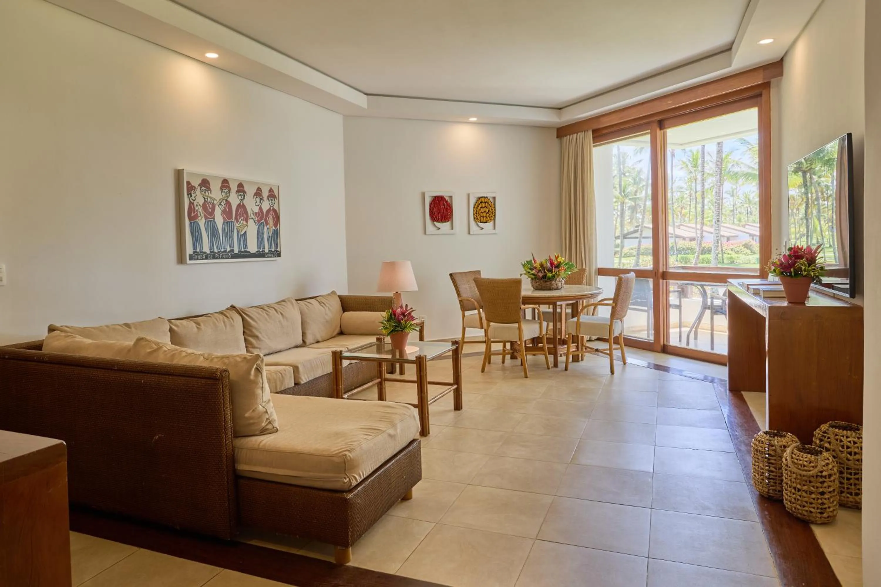 TV and multimedia in Transamerica Comandatuba - All Inclusive Resort