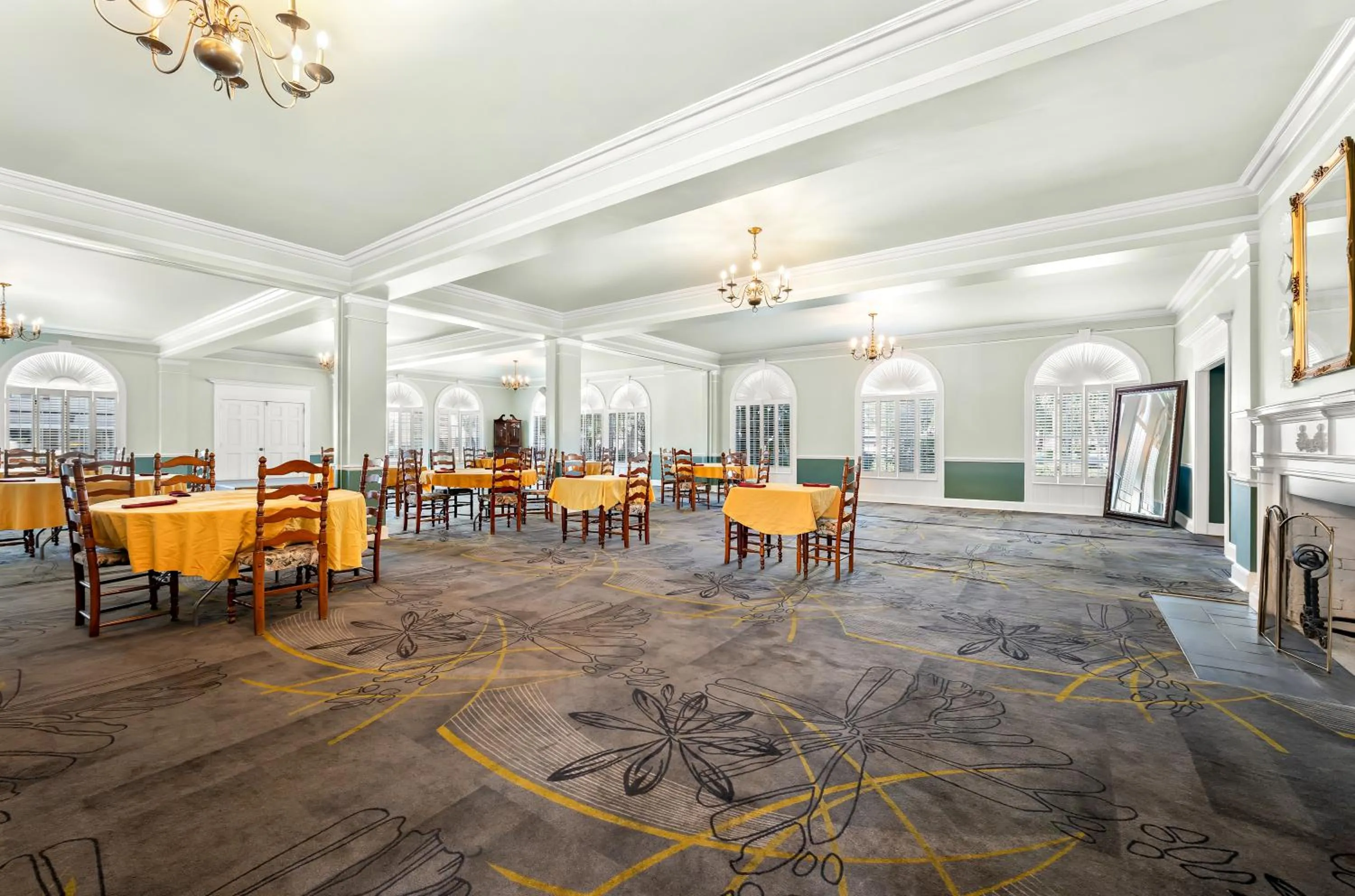 Banquet/Function facilities in Americas Best Value Inn Historic Clewiston Inn