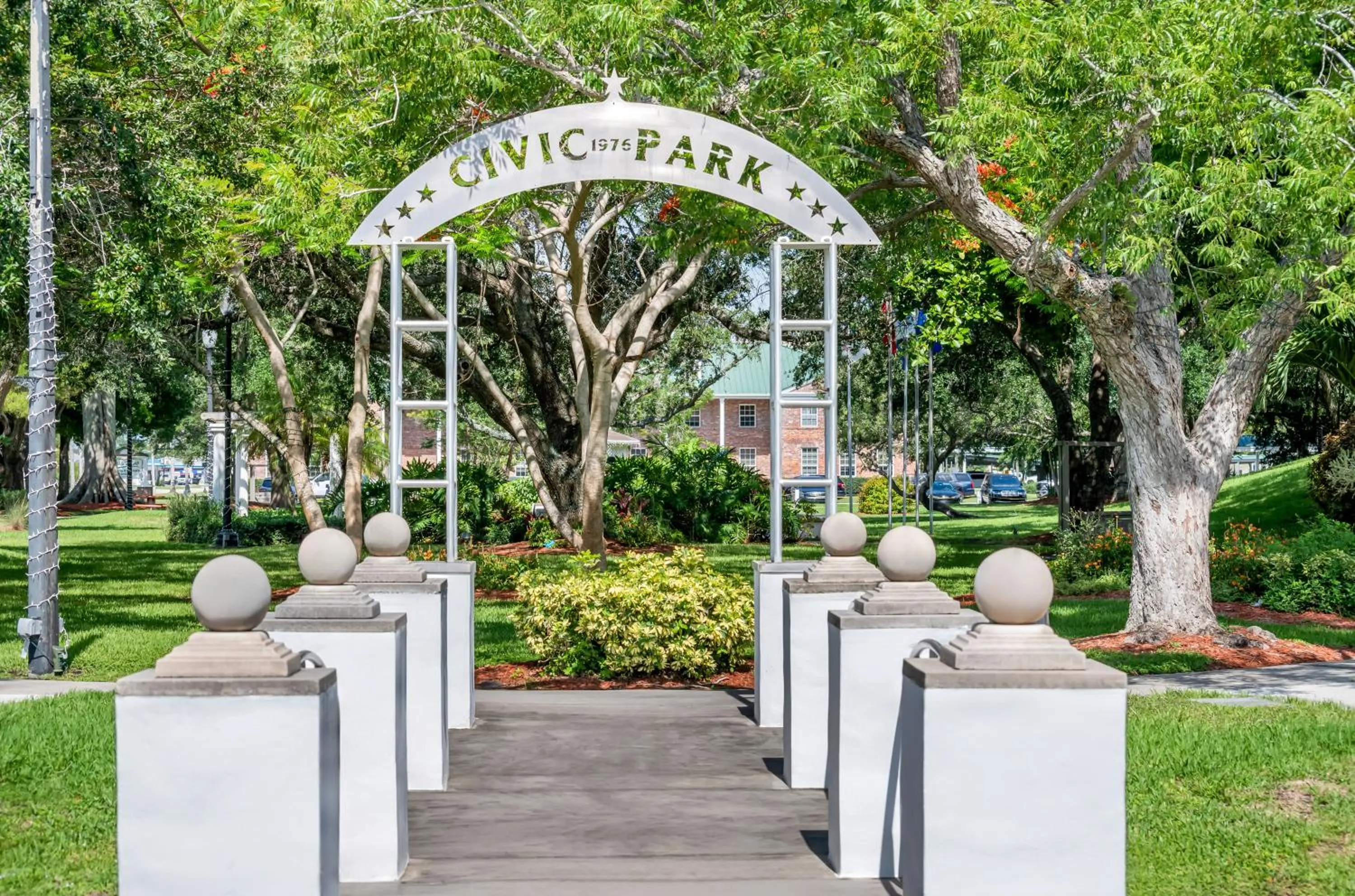 Day in Americas Best Value Inn Historic Clewiston Inn