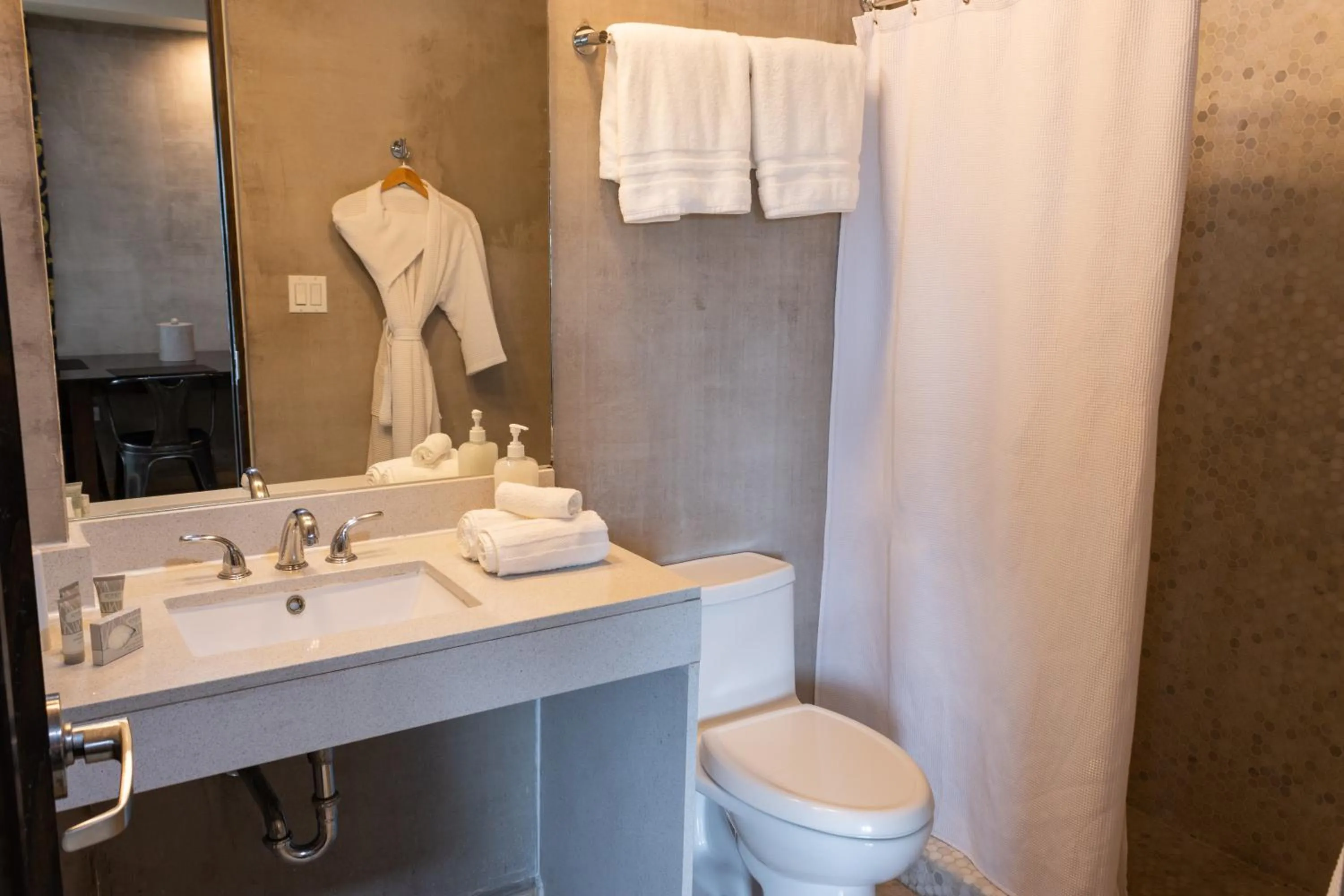 Shower in Ciqala Suites Hotel - San Juan