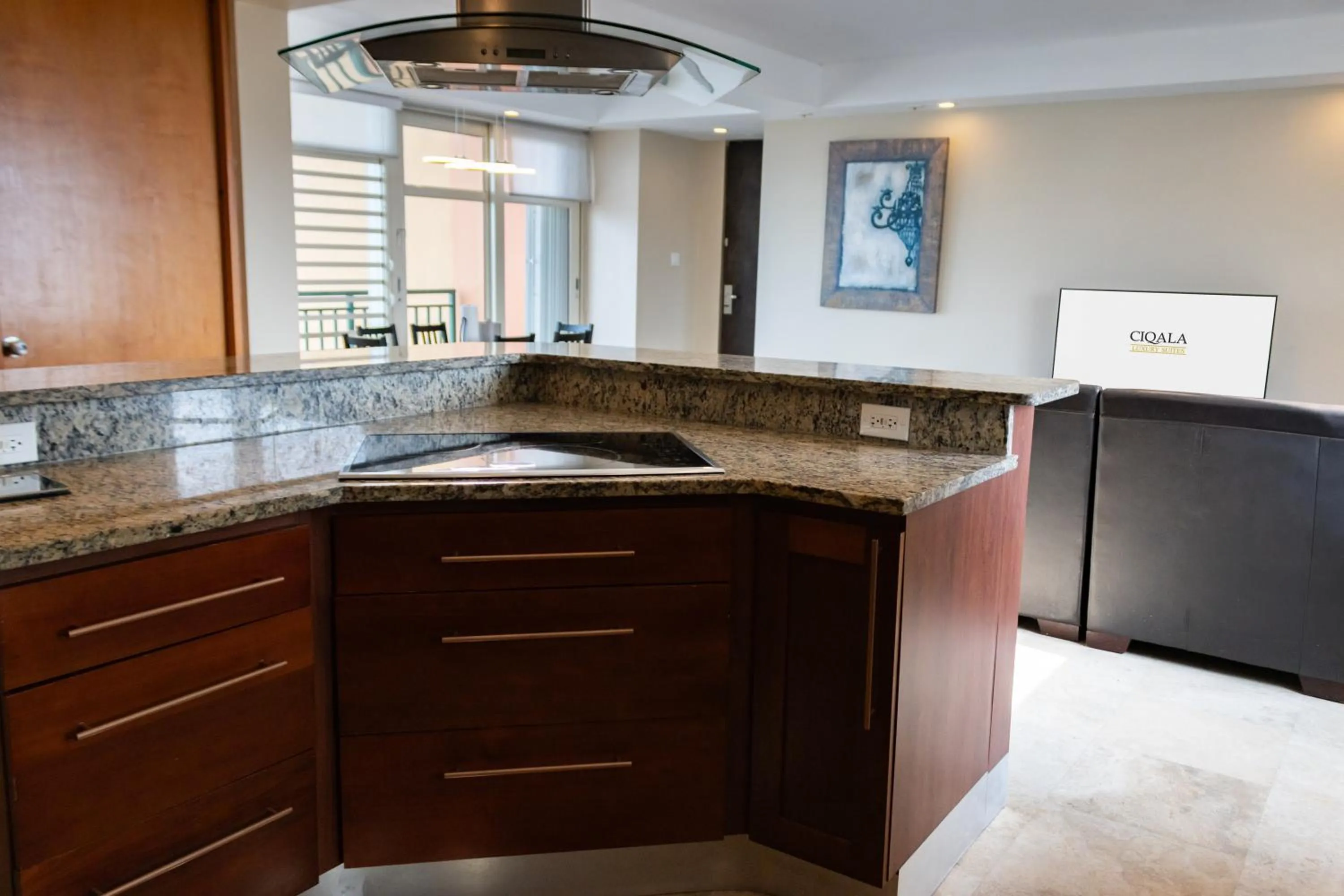 Kitchen or kitchenette in Ciqala Suites Hotel - San Juan