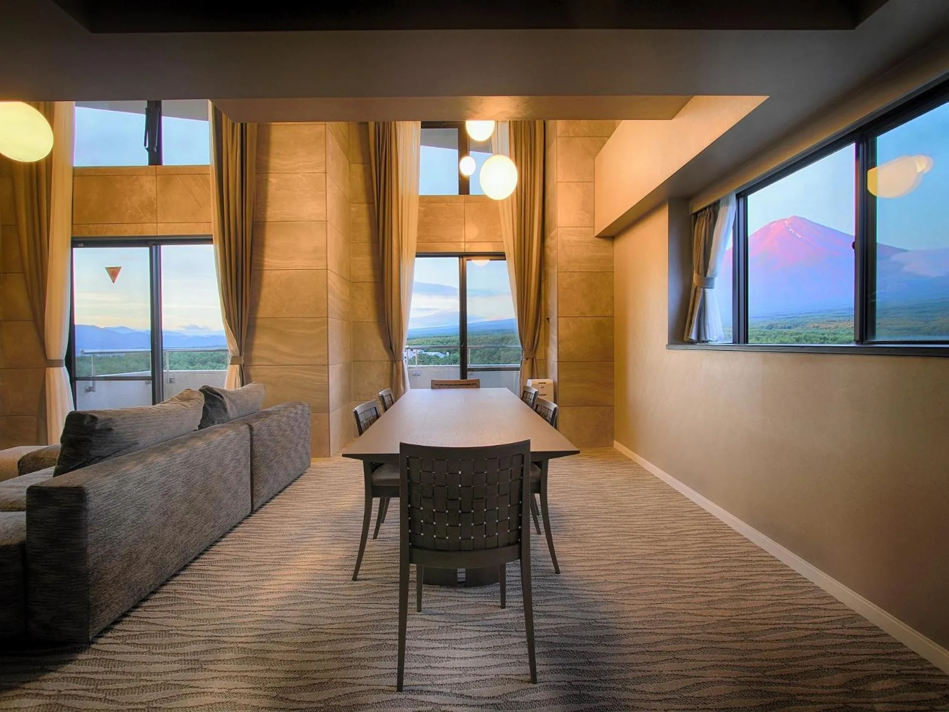 Natural landscape in Hotel Regina Kawaguchiko