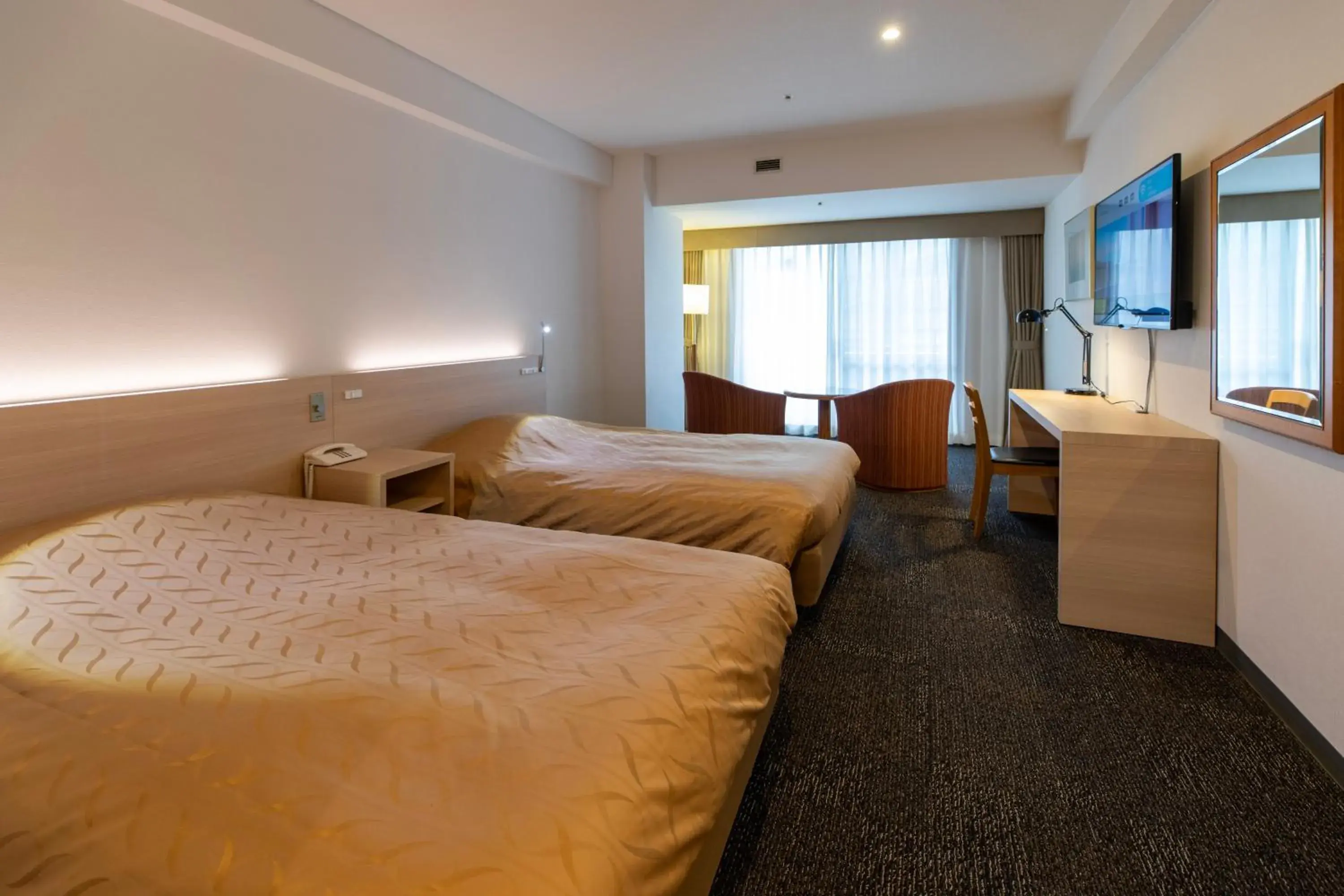 Twin Room (2F-5F) with Mt.Fuji view - single occupancy - Non-Smoking in Hotel Regina Kawaguchiko Twin Room (2F-5F) with Mt.Fuji view - single occupancy - Non-Smoking in Hotel Regina Kawaguchiko