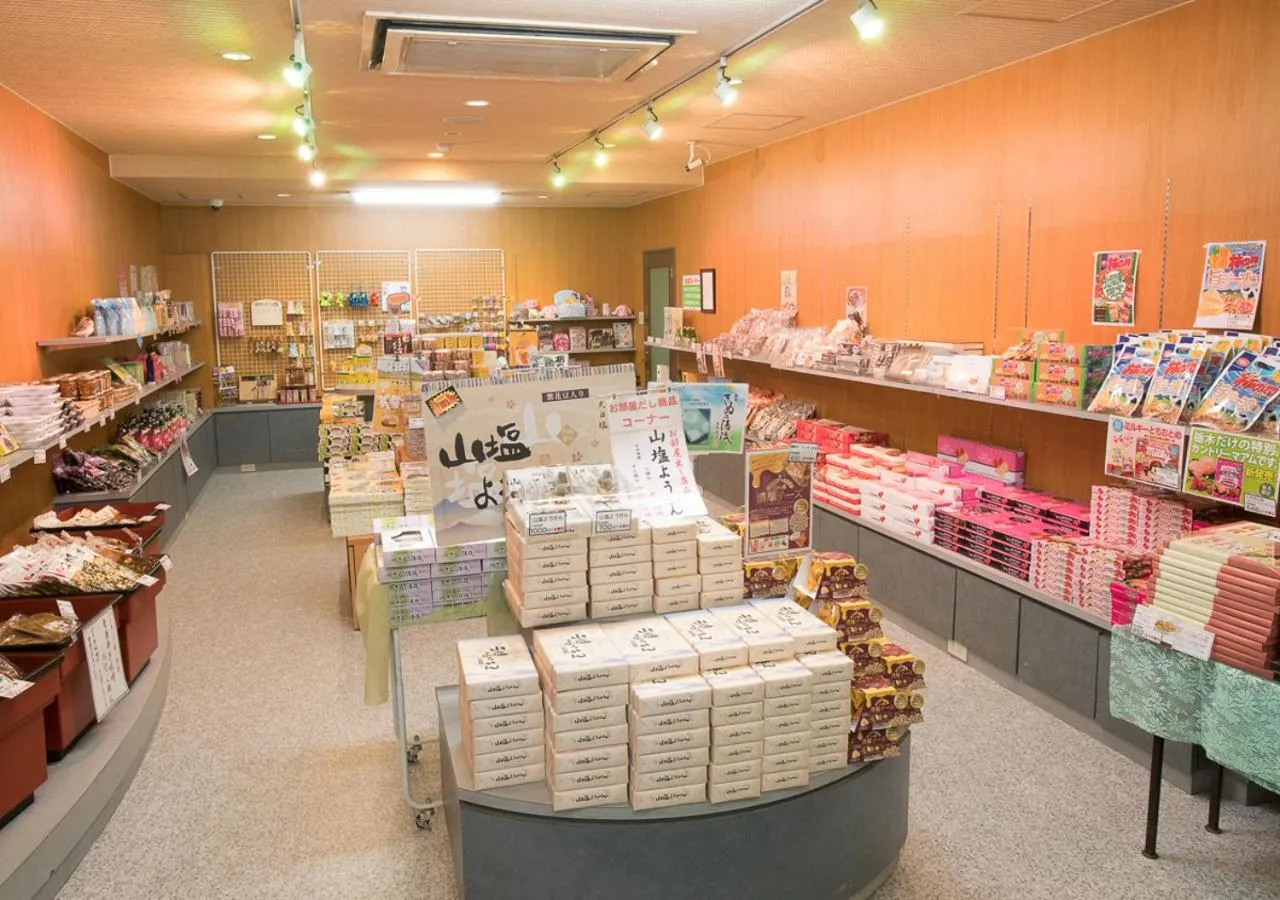 On-site shops in Itoen Hotel Shiobara