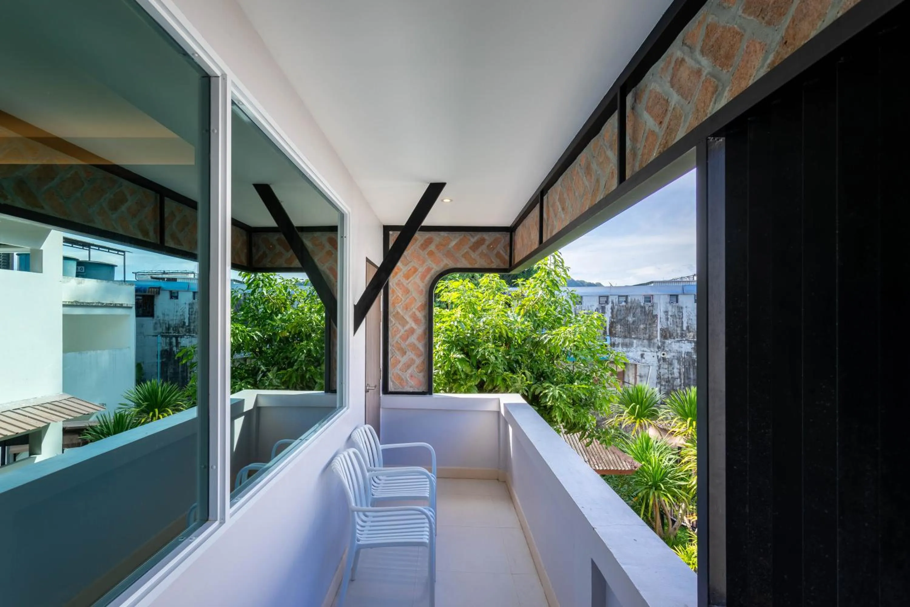 Balcony/Terrace in The L Resort, Krabi