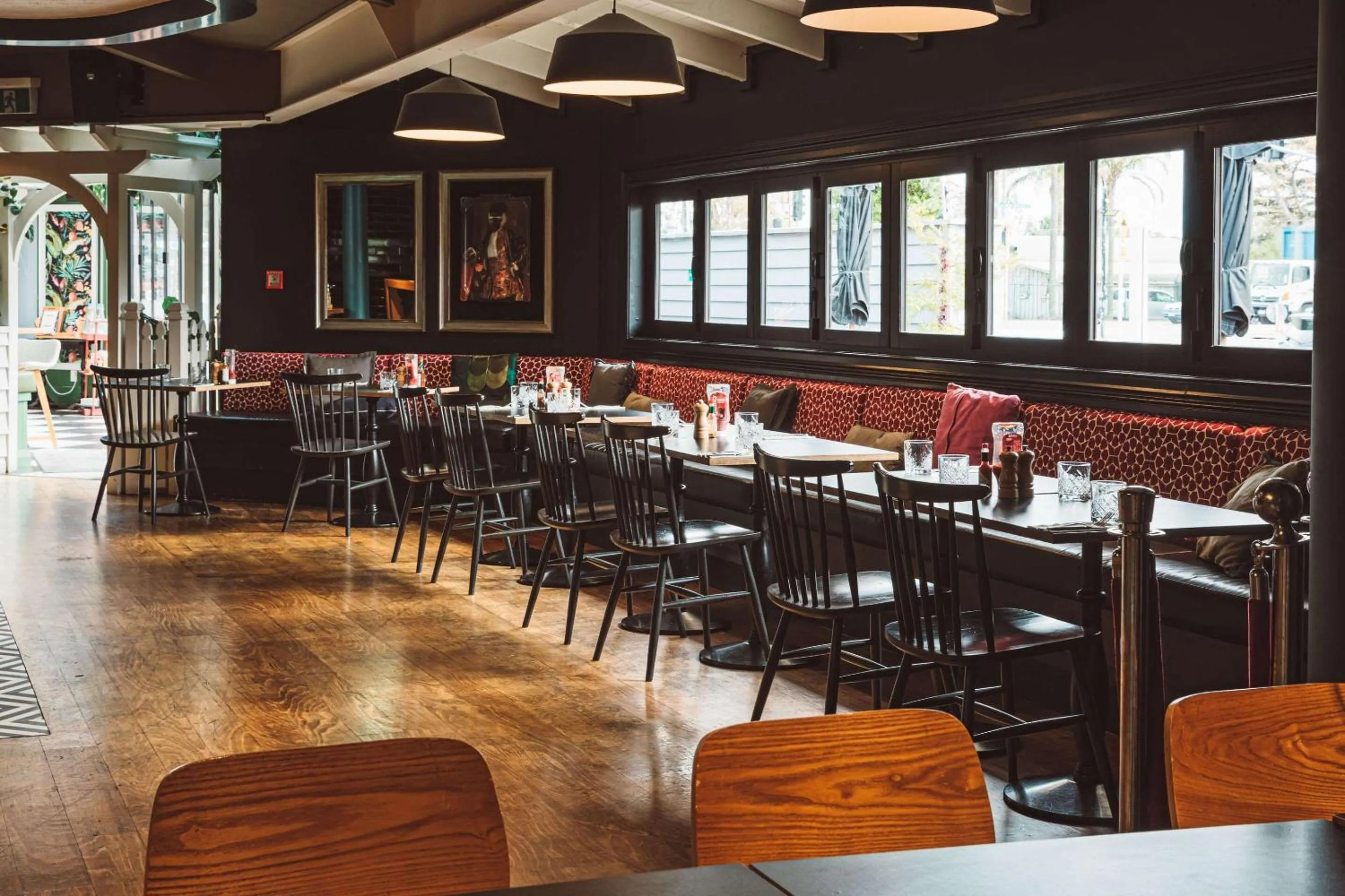 Restaurant/places to eat in Quality Hotel Lincoln Green