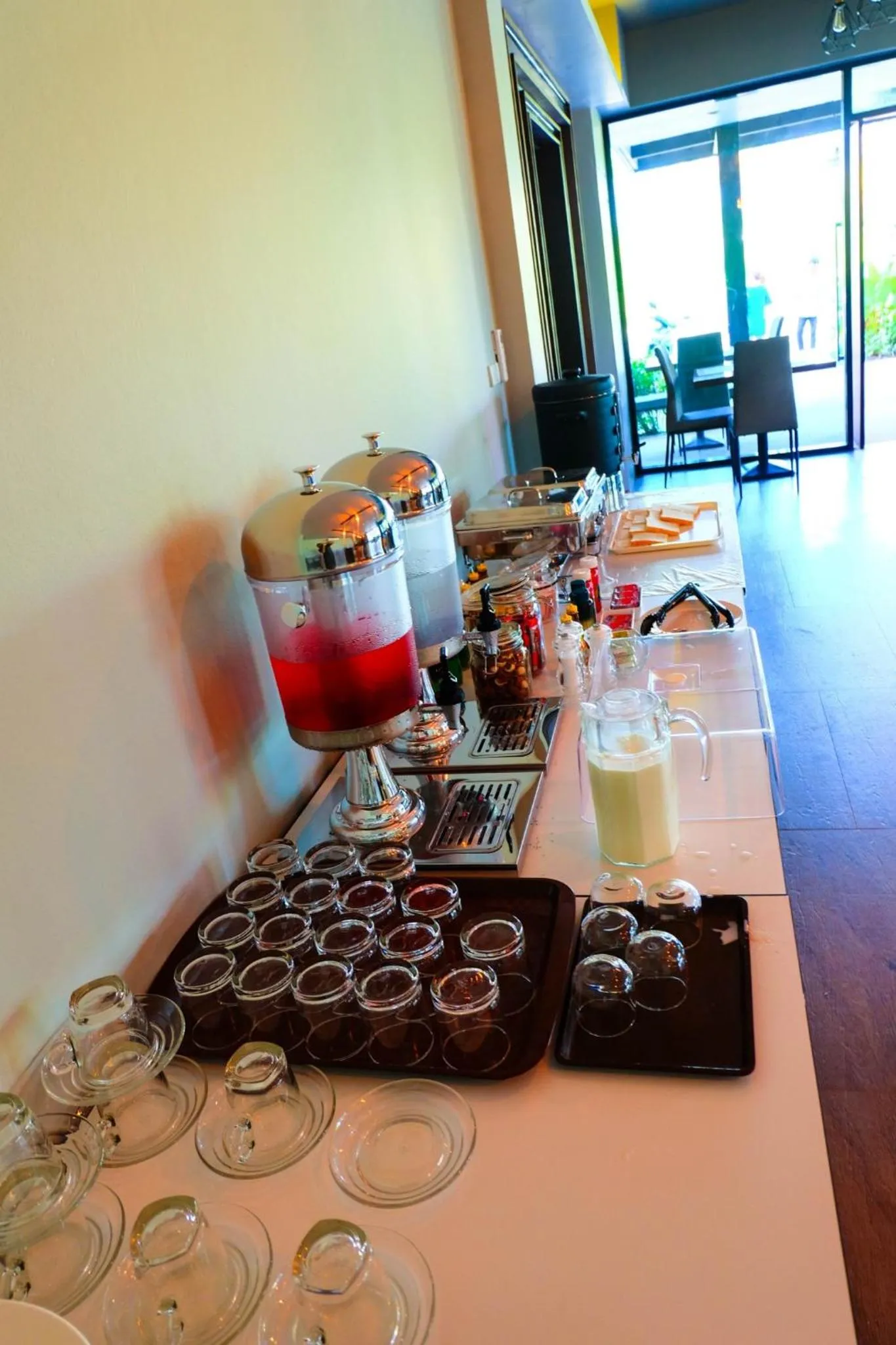 Breakfast in The Glory Gold