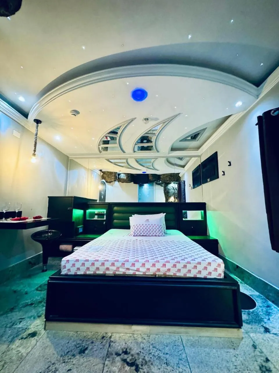 Bed in Cachoeiras Motel - Hotel