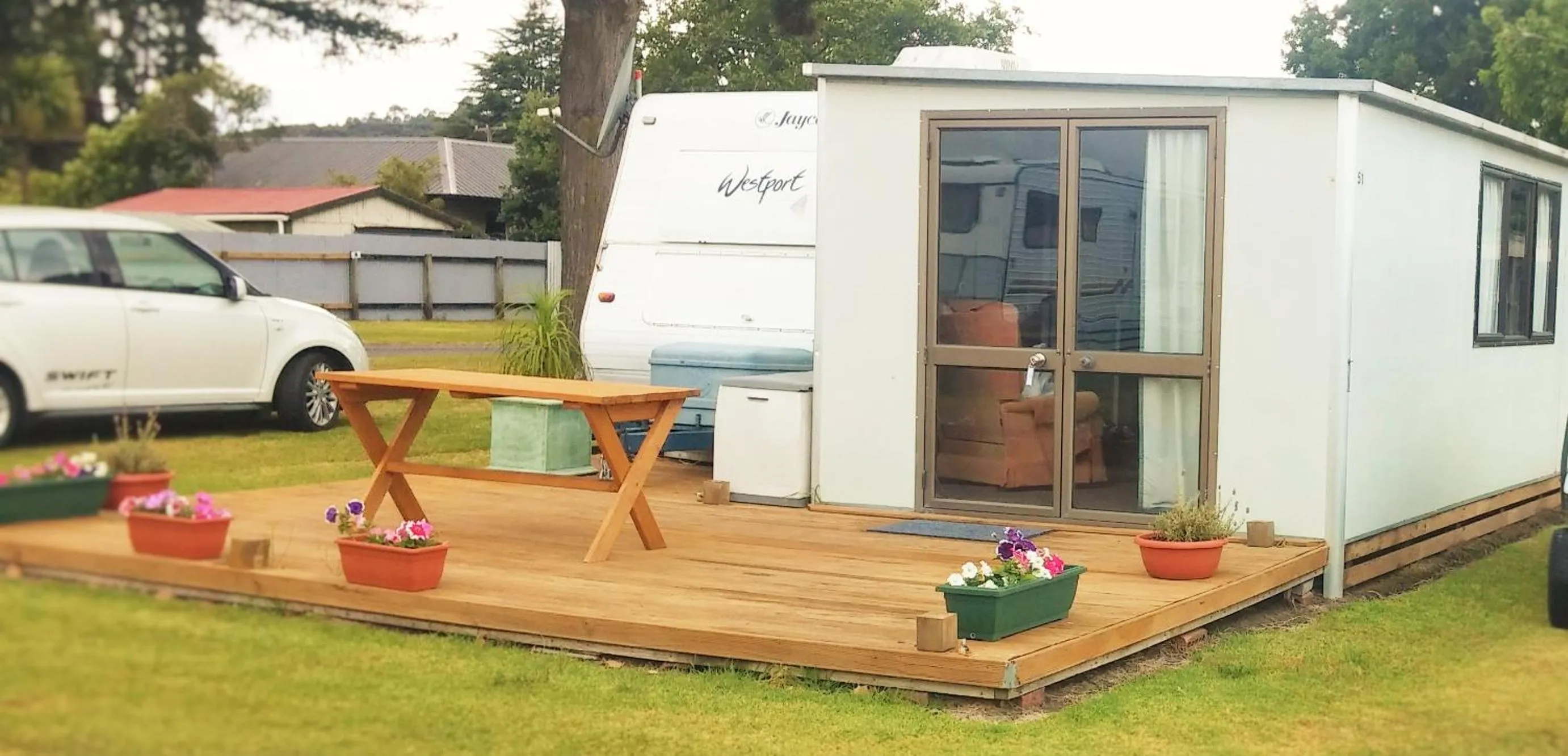 Facade/entrance in Mercury Bay Holiday Park