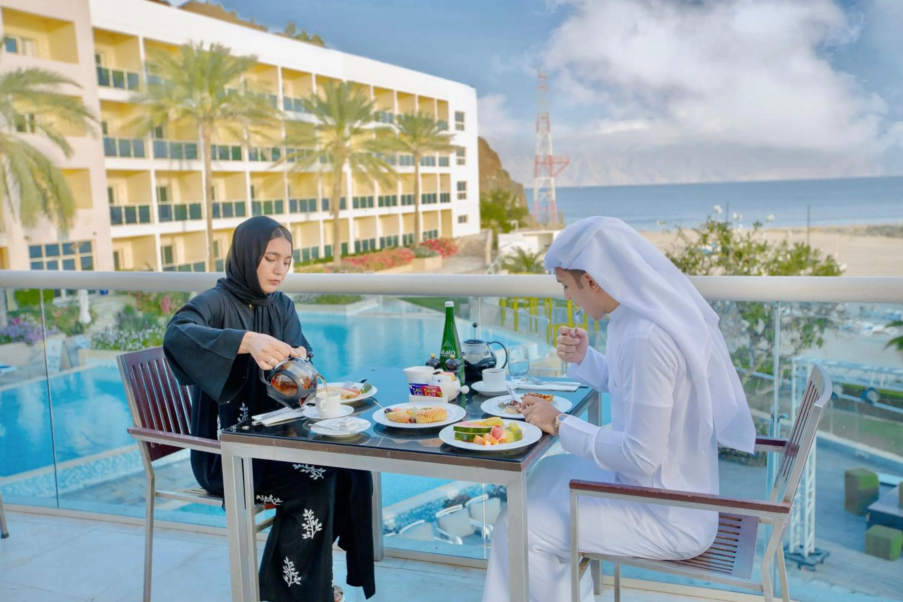 Restaurant/places to eat in Radisson Blu Resort, Fujairah