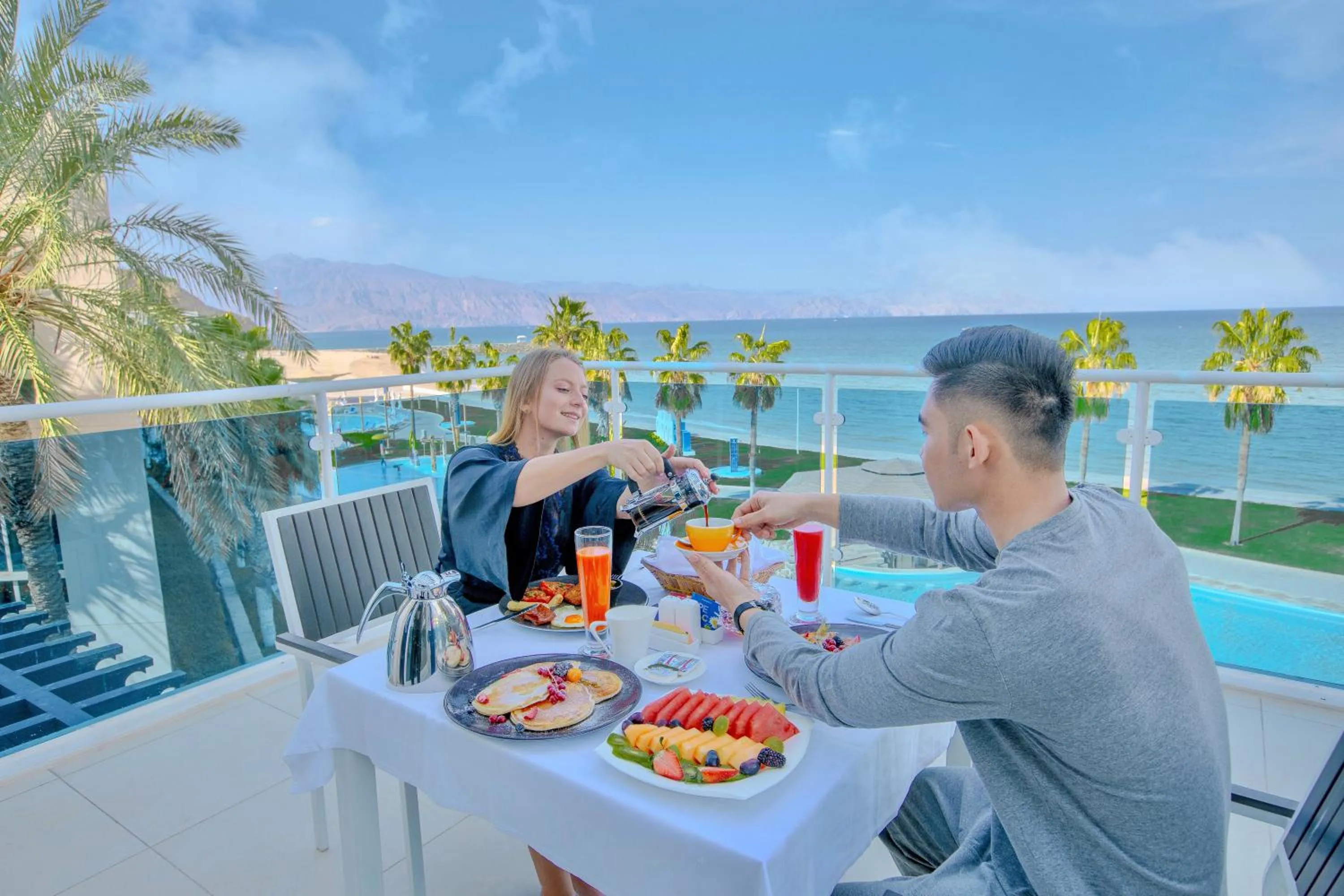 Balcony/Terrace in Radisson Blu Resort, Fujairah