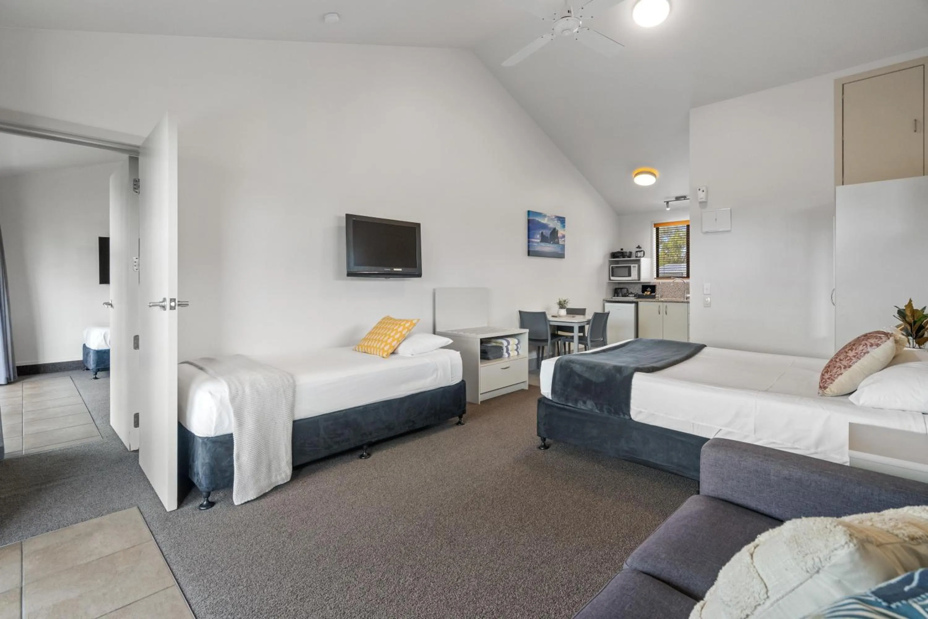 Bed in Tasman Holiday Parks - Miranda