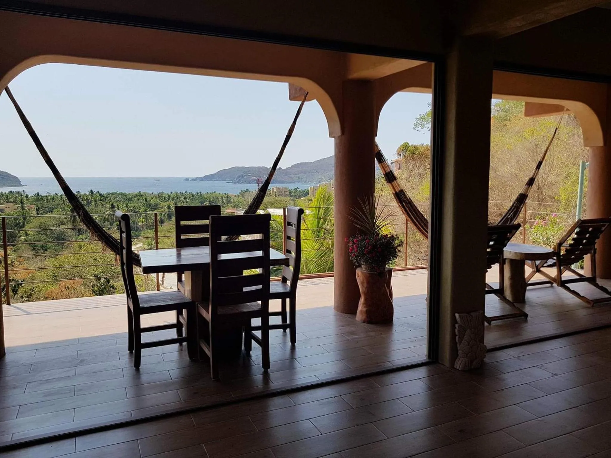 Balcony/Terrace in Casa Arcoiris Zihuatanejo B&B