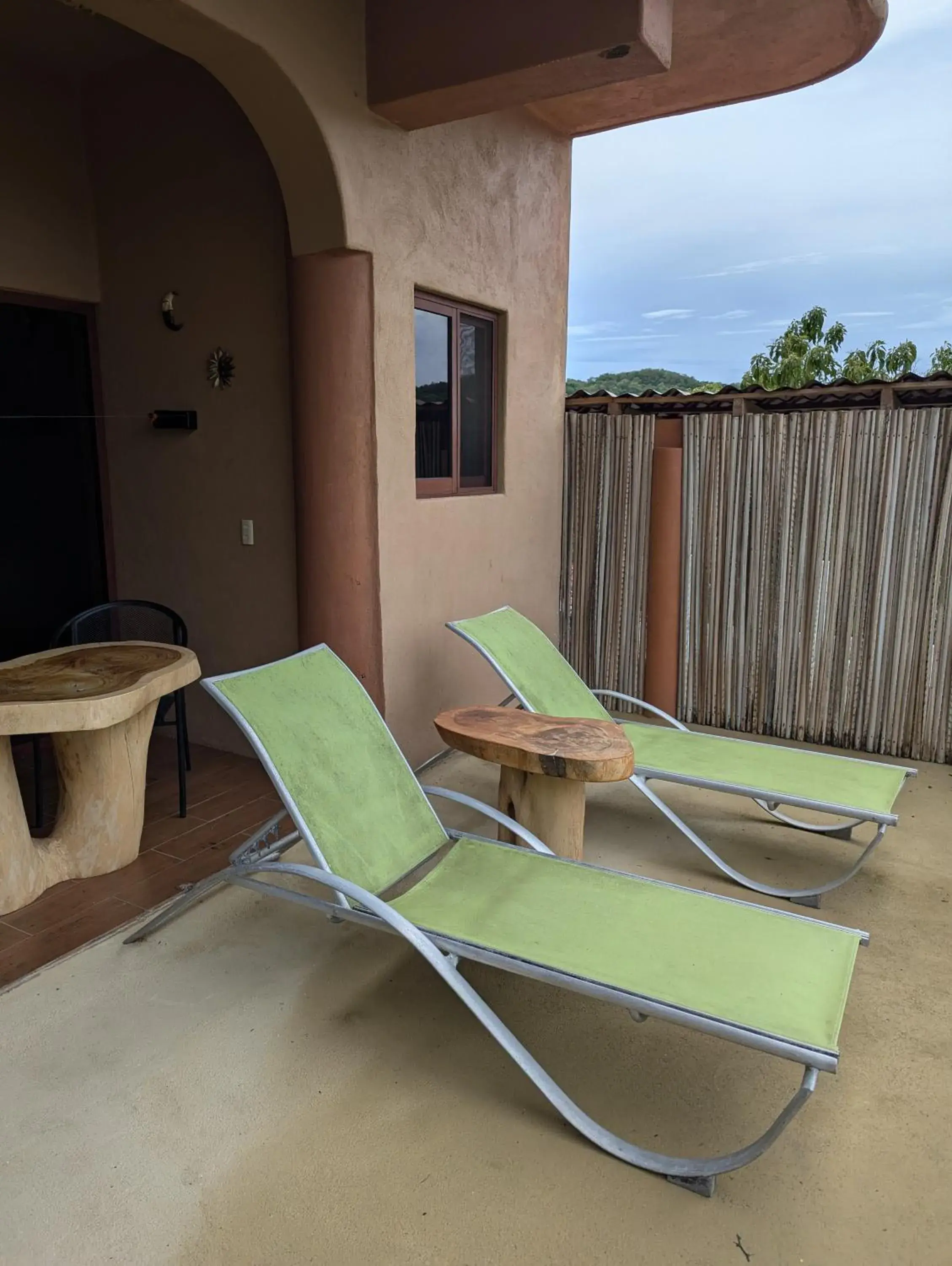 Deluxe King Room in Casa Arcoiris Zihuatanejo B&B Deluxe King Room in Casa Arcoiris Zihuatanejo B&B