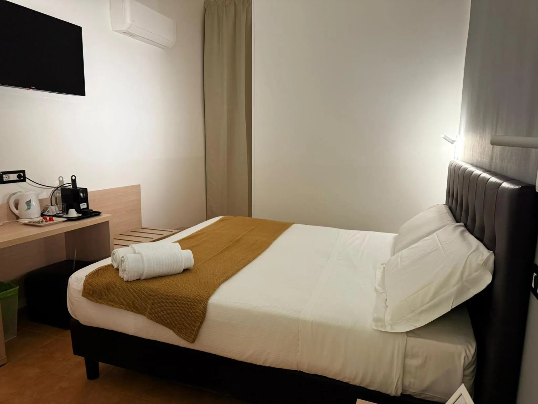 Bedroom, Bed in Conte GuestHouse