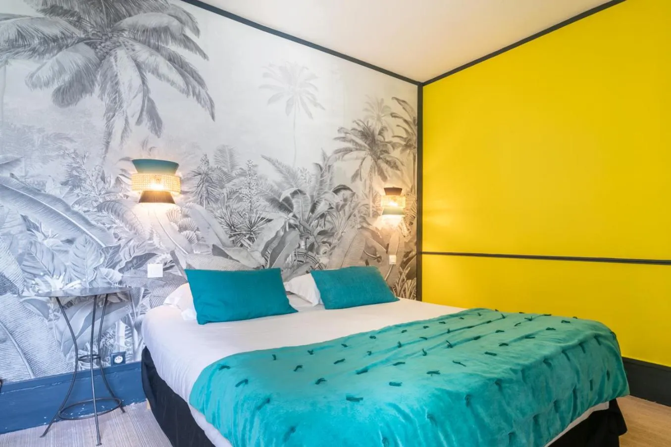 Bedroom, Bed in Nouvel Hôtel