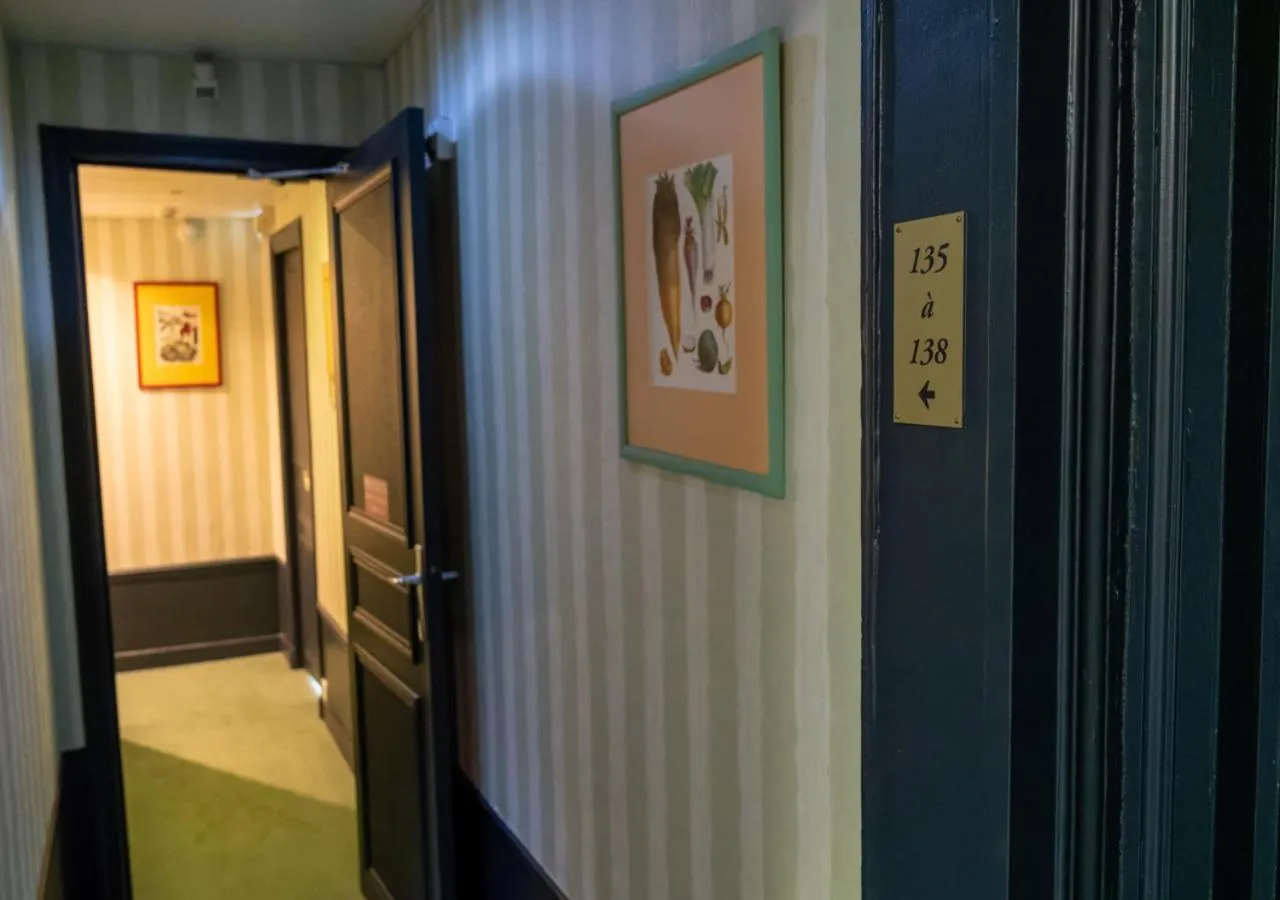 Property building in Nouvel Hôtel