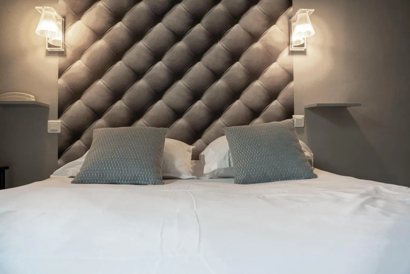 Bedroom, Bed in Nouvel Hôtel