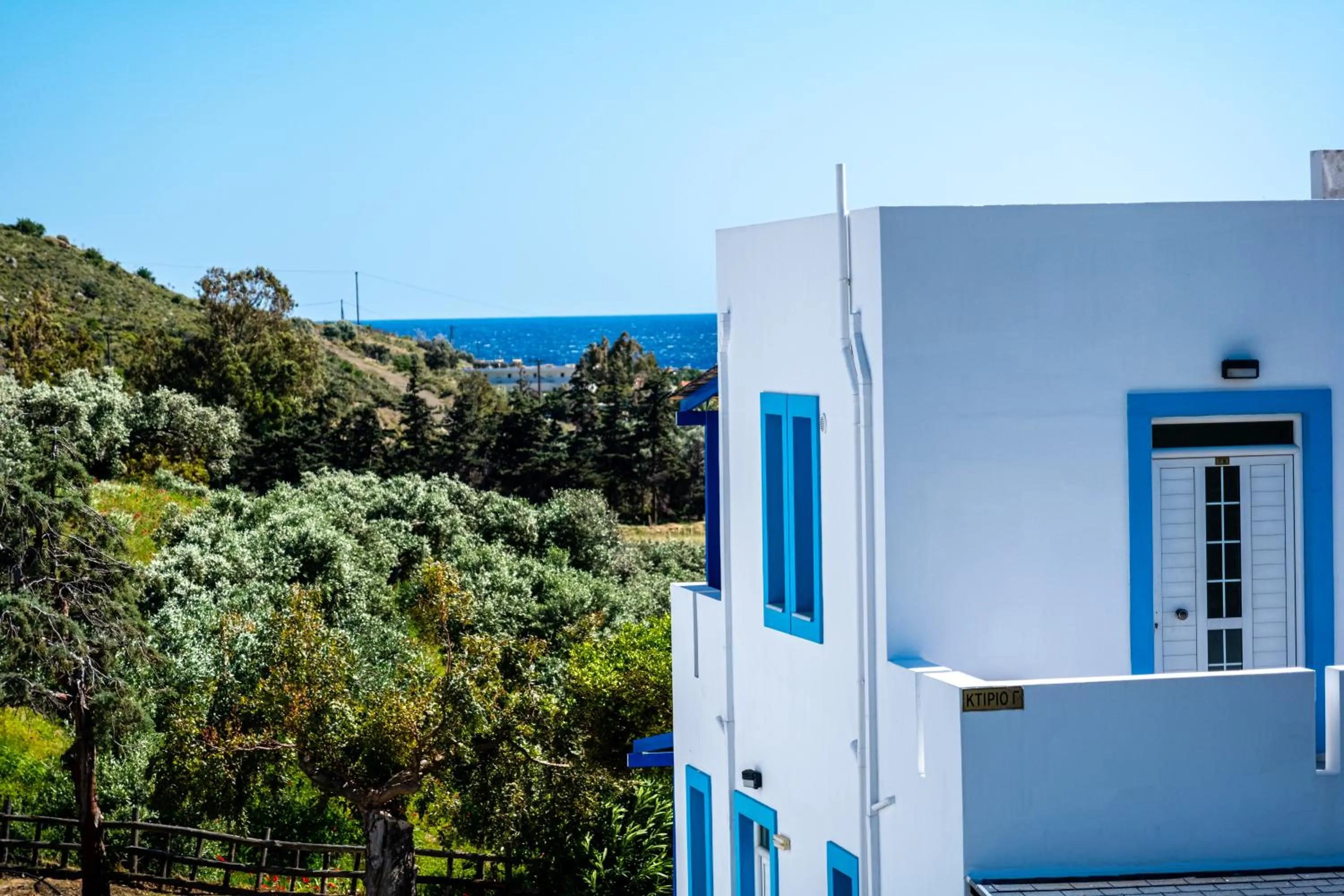 Property building in Anna Ageliki