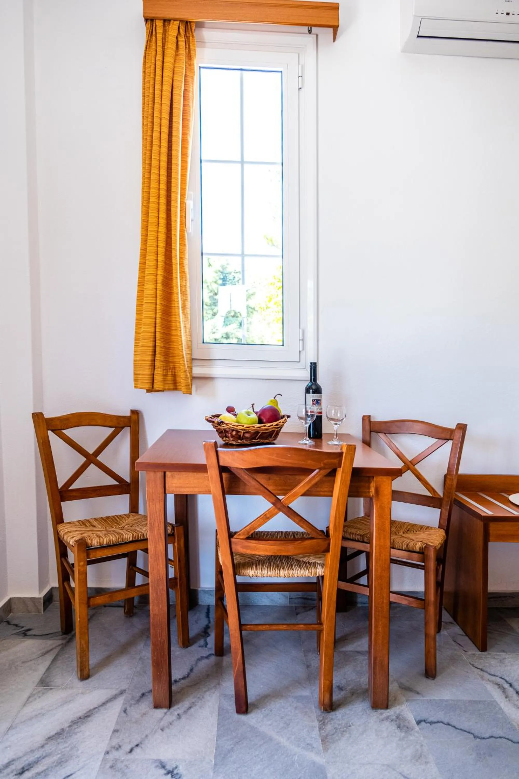 Dining area in Anna Ageliki