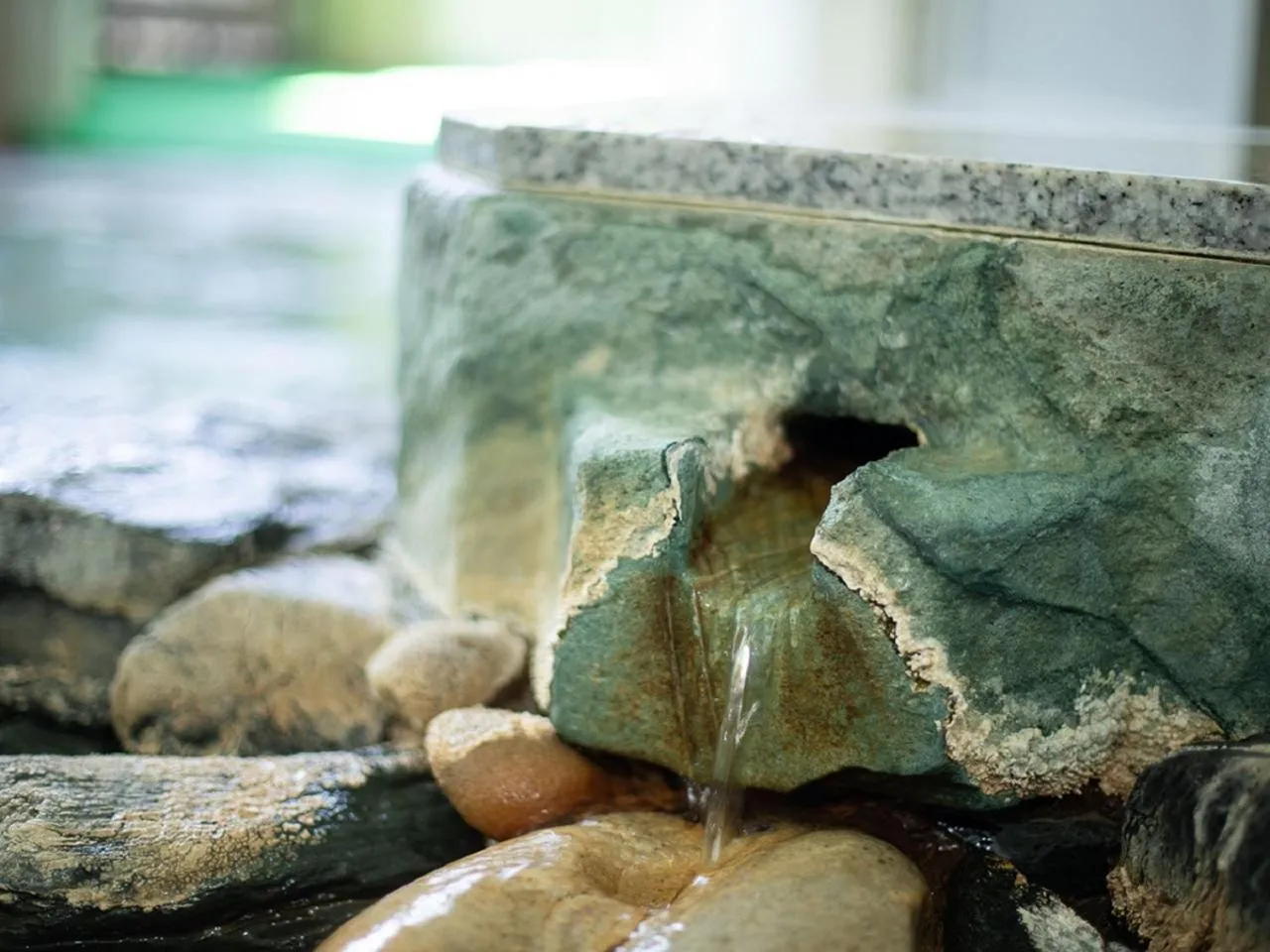 Hot Spring Bath in Hotel Okukujikan