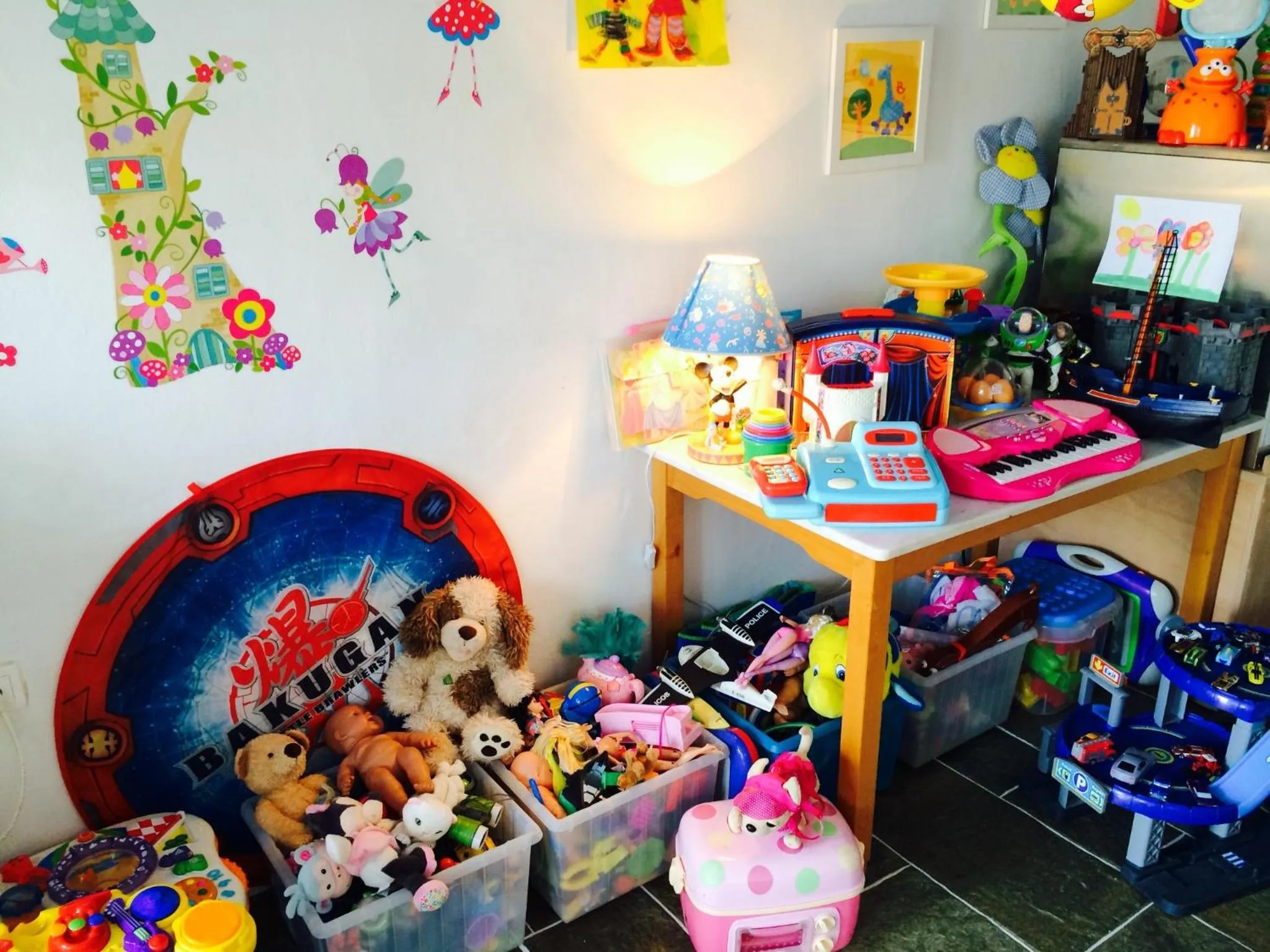 Game Room in Niriedes Hotel