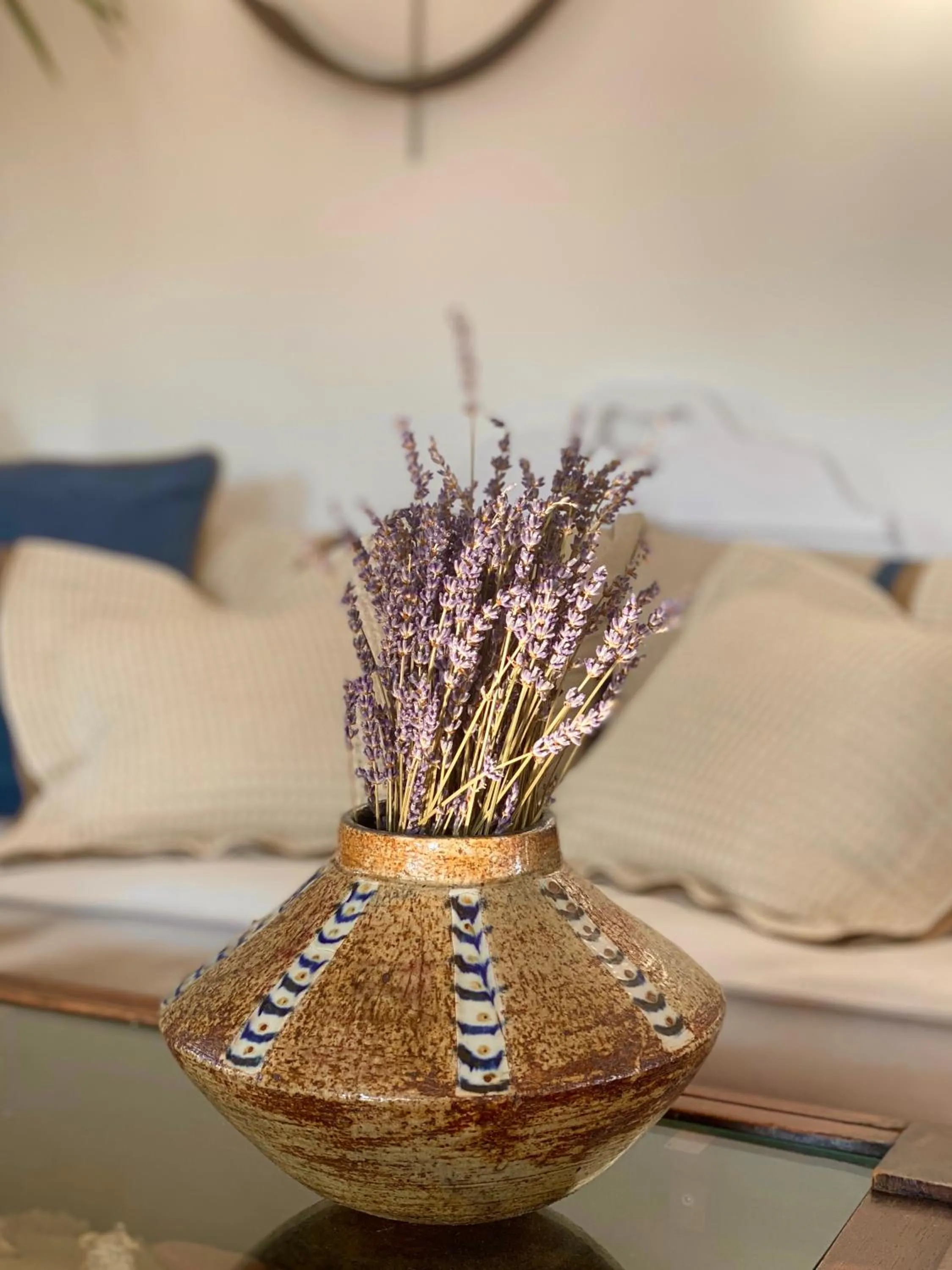 Decorative detail in Niriedes Hotel