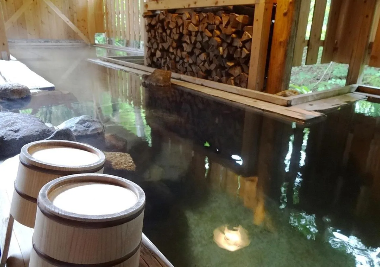 Public Bath in Hotel Yunishigawa
