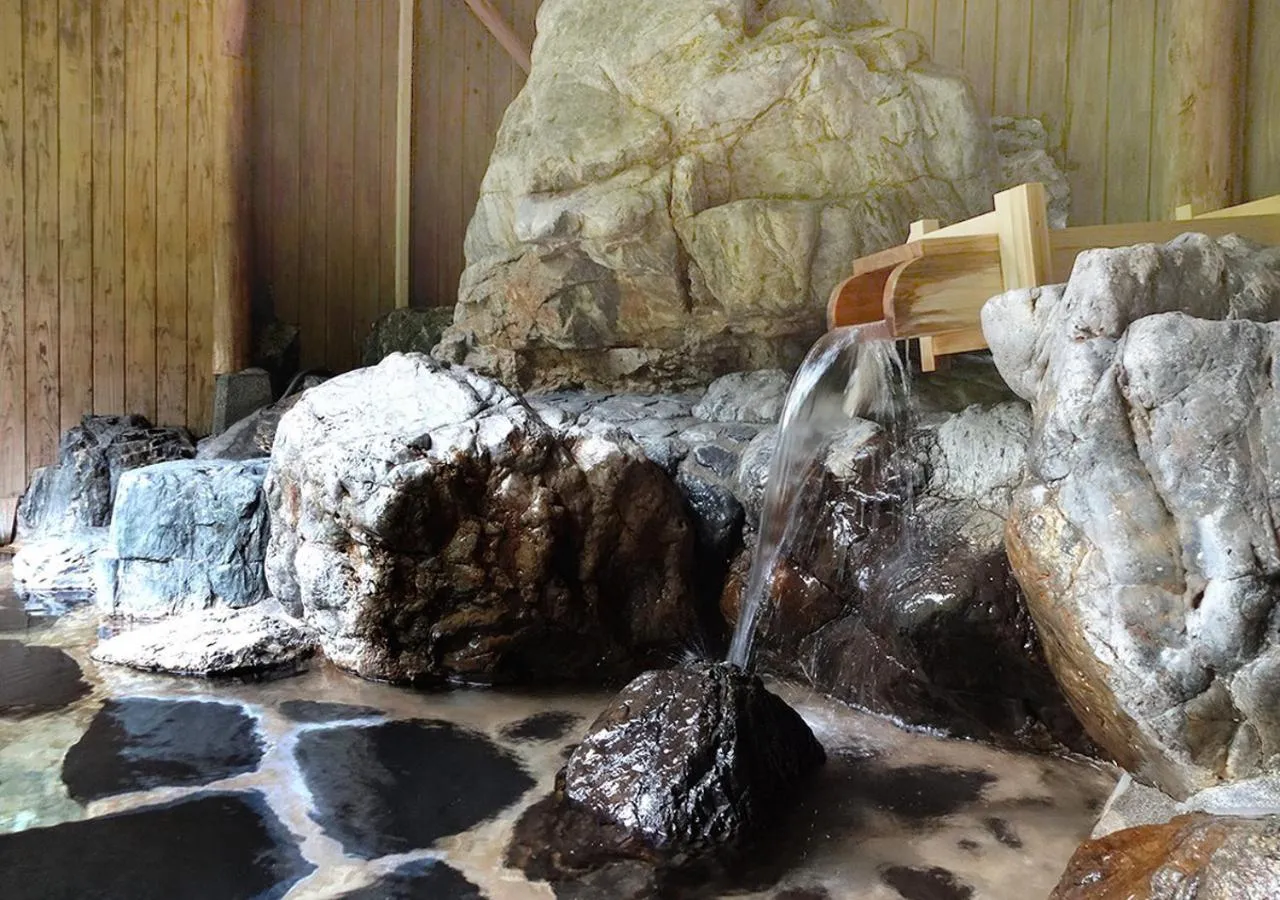 Open Air Bath in Hotel Yunishigawa