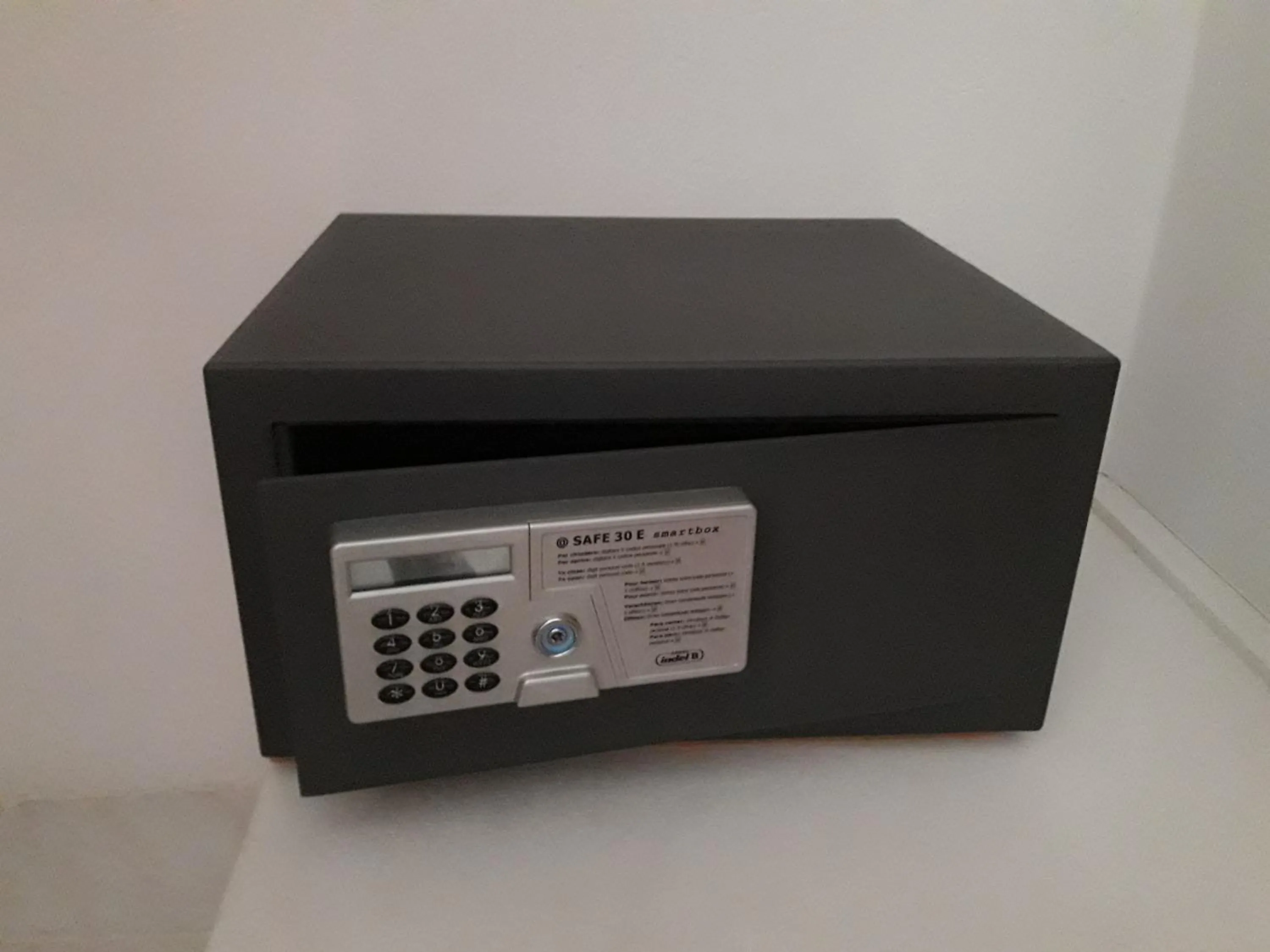 Area and facilities in Parthenon