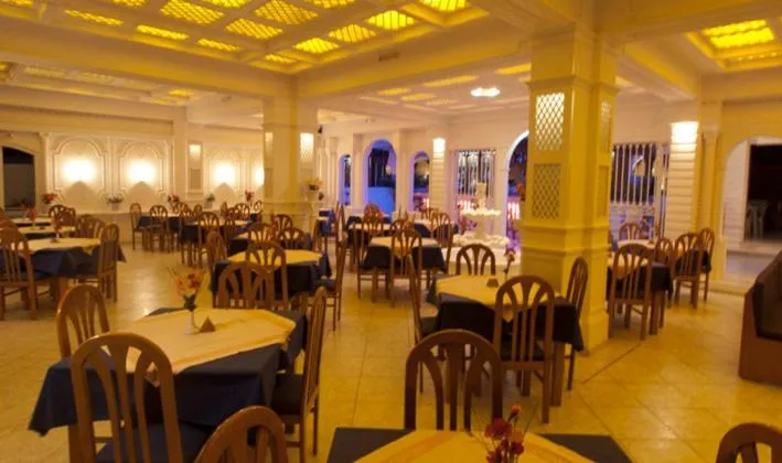 Restaurant/places to eat in Parthenon