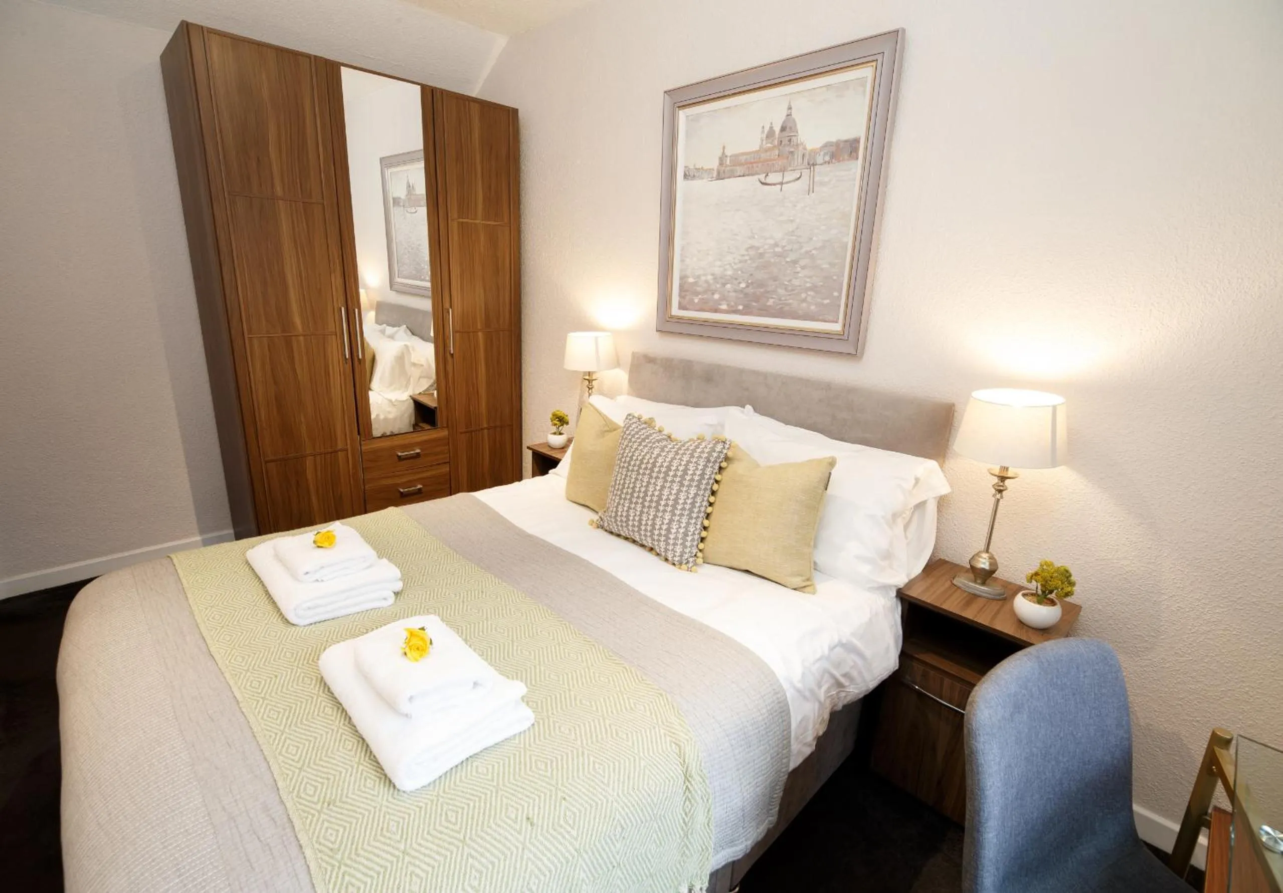 Bedroom in Mode - The Old School House