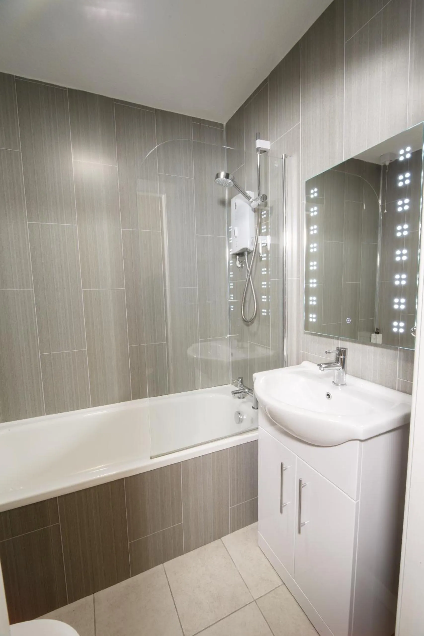 Bathroom in Mode - The Old School House