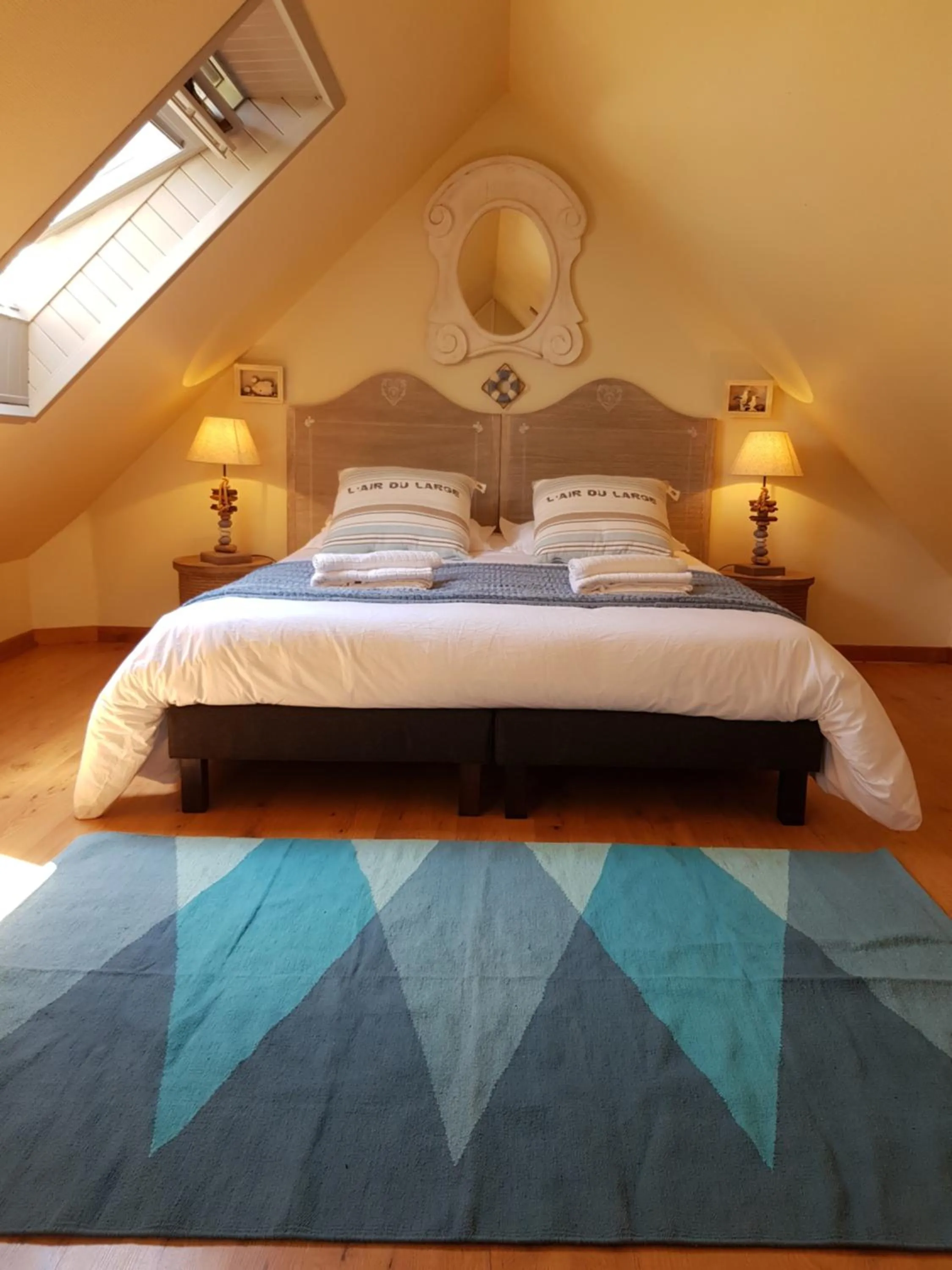 Bed in Île ô des capucins