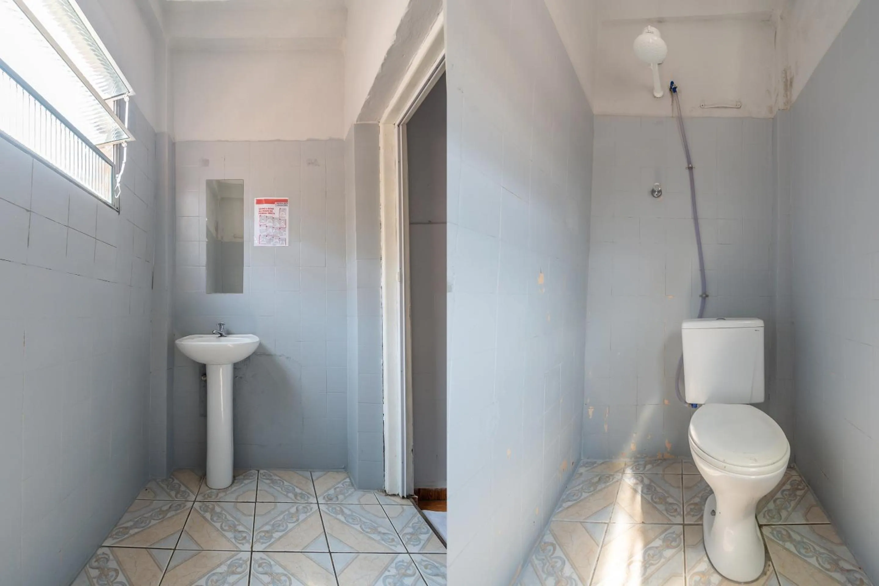 Standard Triple Room in Hotel Mogi