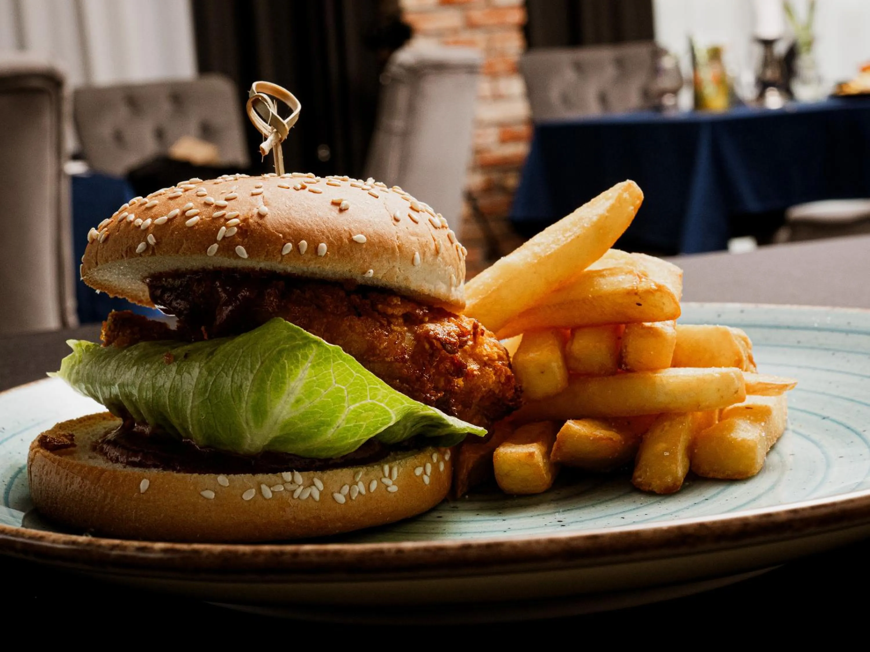 Food and drinks in Hotel Scout